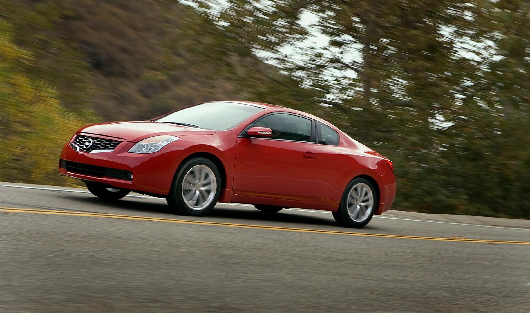 Nissan_Altima_4_generation__Coupe__8.jpg