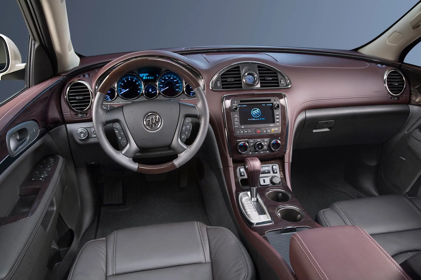Buick_Enclave_1_generation_restyling__SUV_5-doors__11.jpg