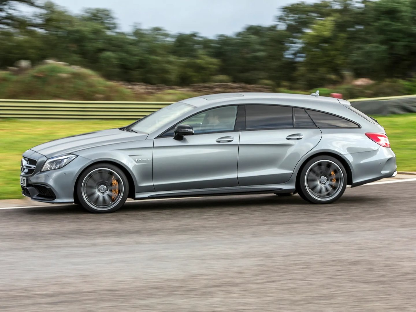 Mercedes_CLS_AMG_2_generation_restyling__Estate_5-door__9.jpg