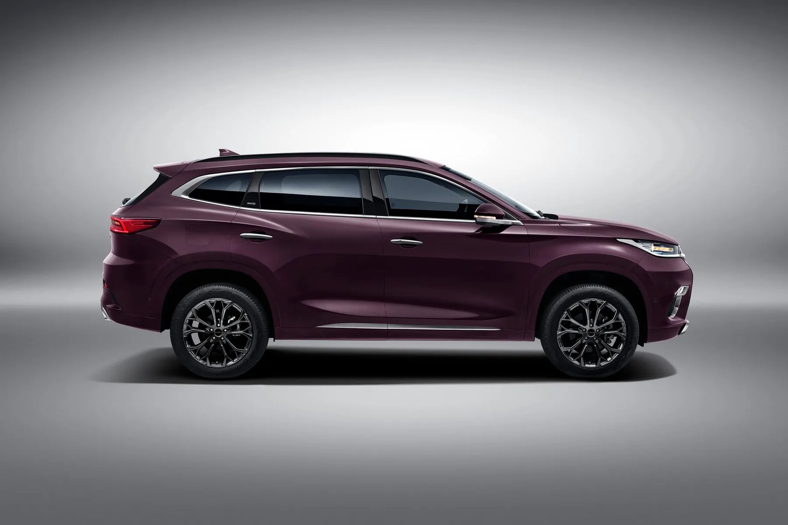 exeed_TXL_1_generation__SUV_5-doors__3.jpg