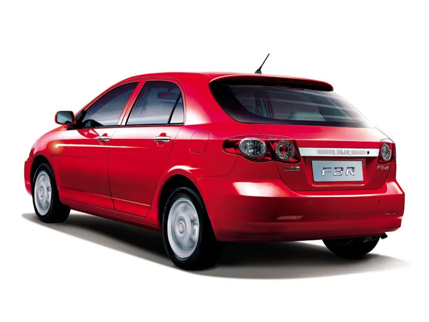 BYD_F3_1_generation__Hatchback_5-door__3.jpg