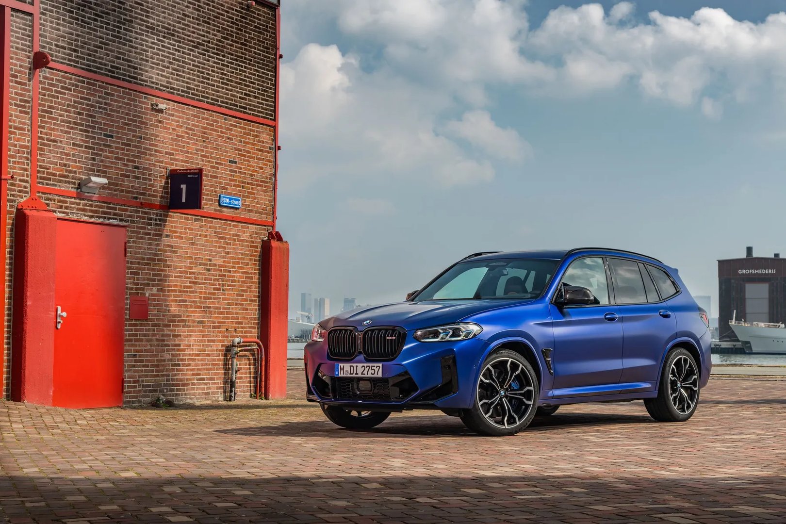 BMW_X3_M_1_generation_restyling_1__SUV_5-doors__7.jpg