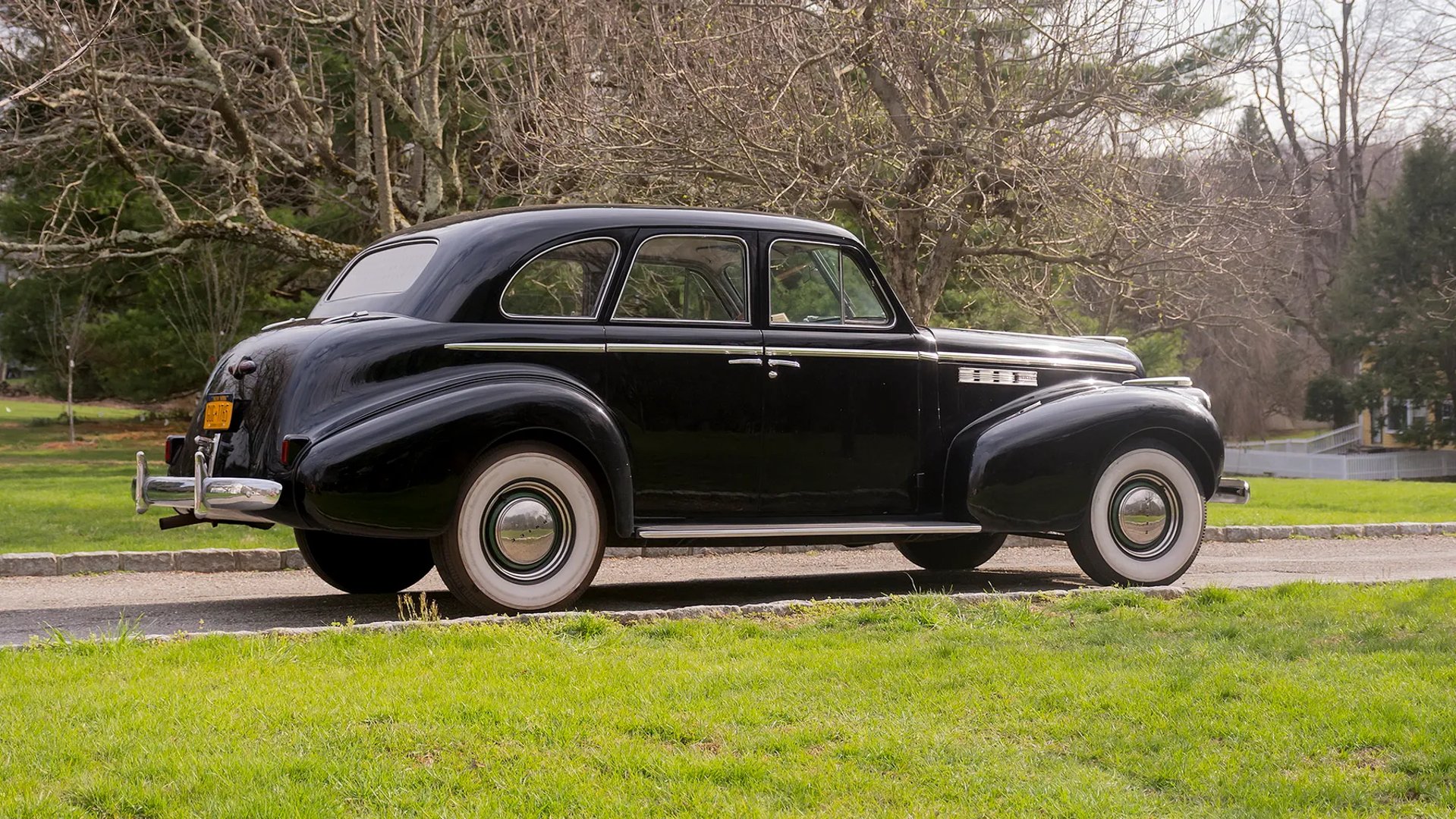 Buick_Century_1_generation__Sedan__3.jpg