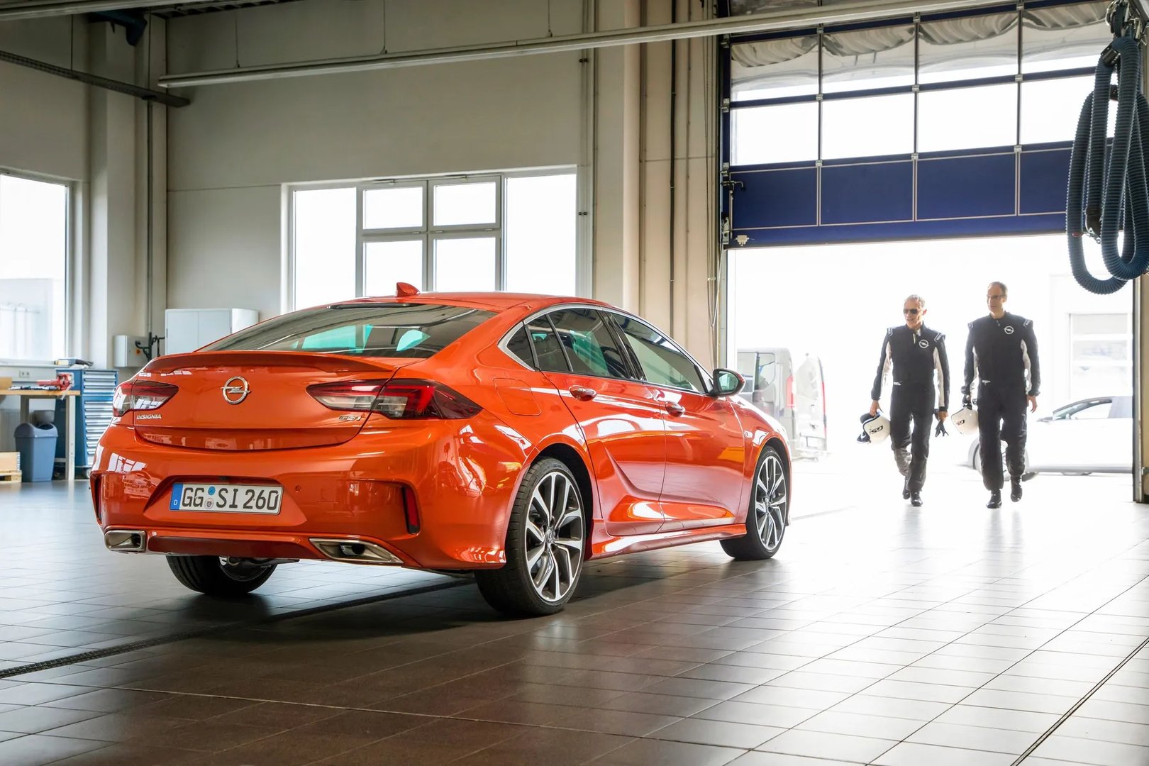 Opel_Insignia_2_generation__Liftback__6.jpg