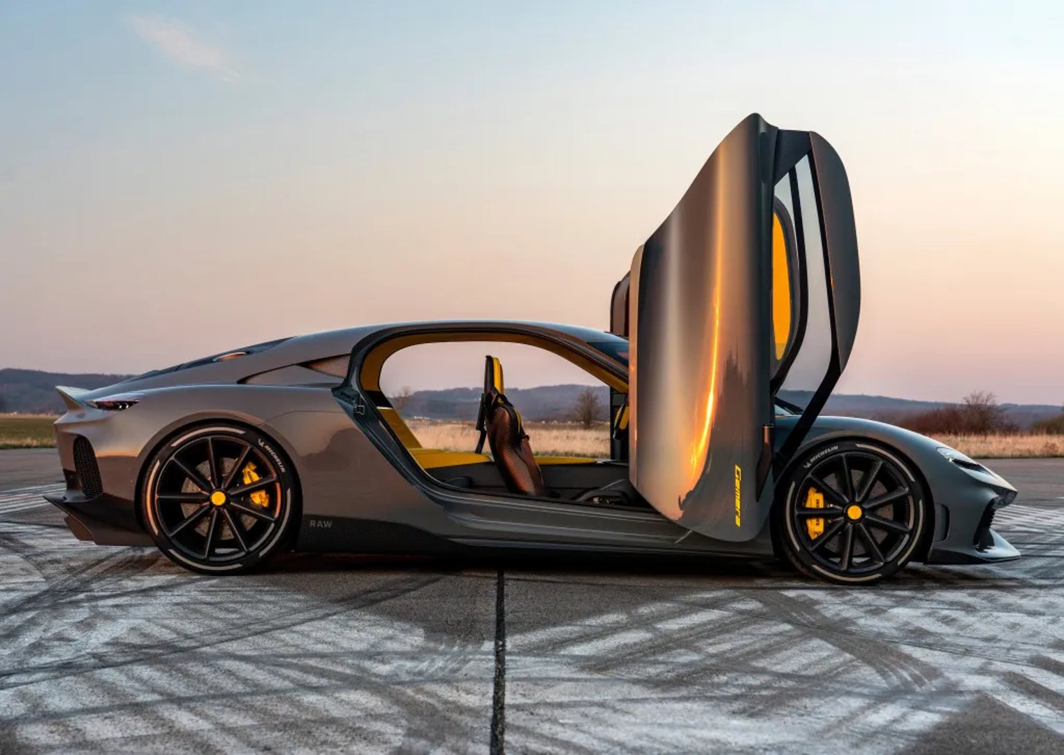Koenigsegg_Gemera_1_generation__Coupe__7.jpg