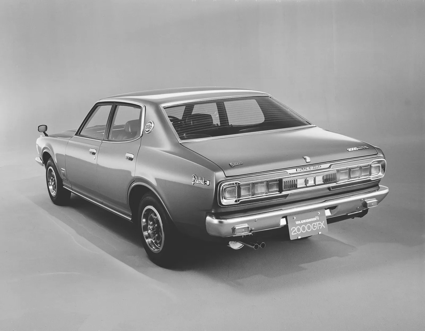 Nissan_Bluebird_4_generation__Sedan__1.jpg