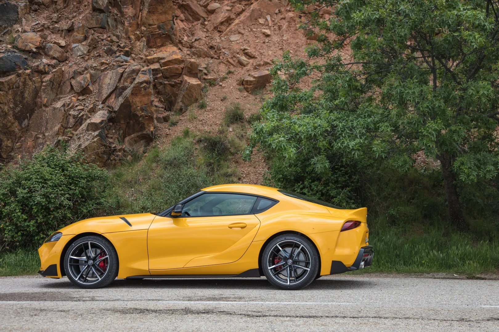 Toyota_Supra_5_generation__Coupe__13.jpg