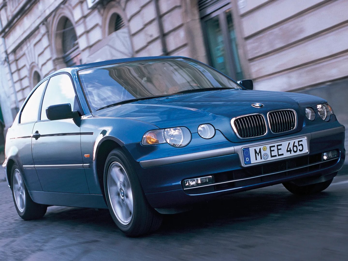 BMW_3_series_4_generation_restyling__Hatchback_3-door__4.jpg