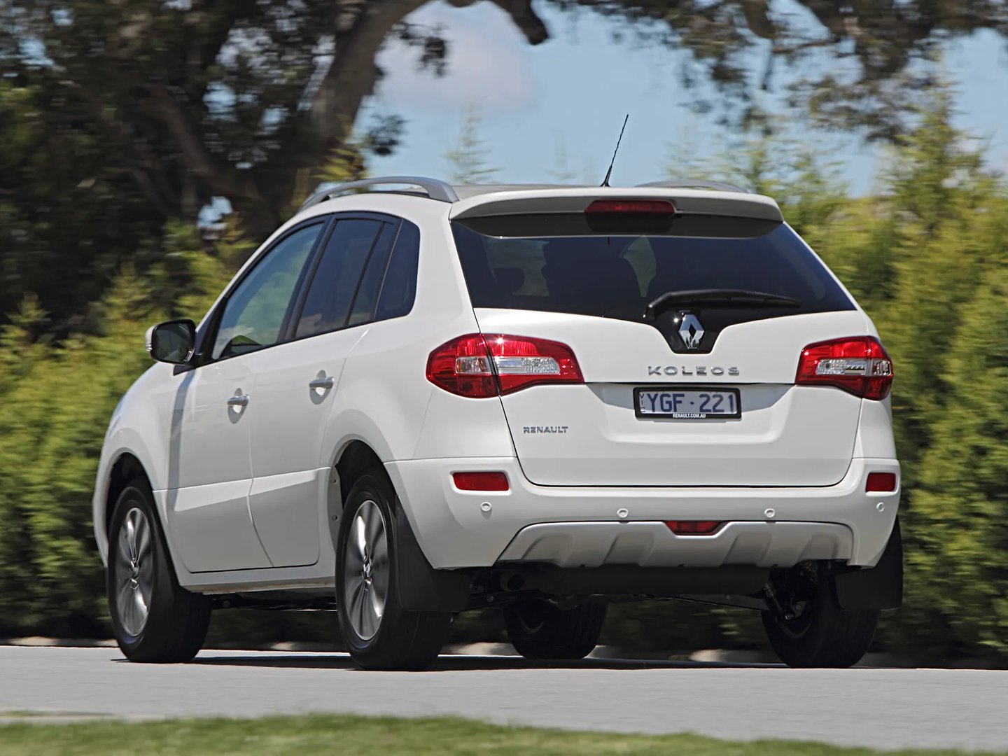 Renault_Koleos_1_generation_restyling__SUV_5-doors__5.jpg