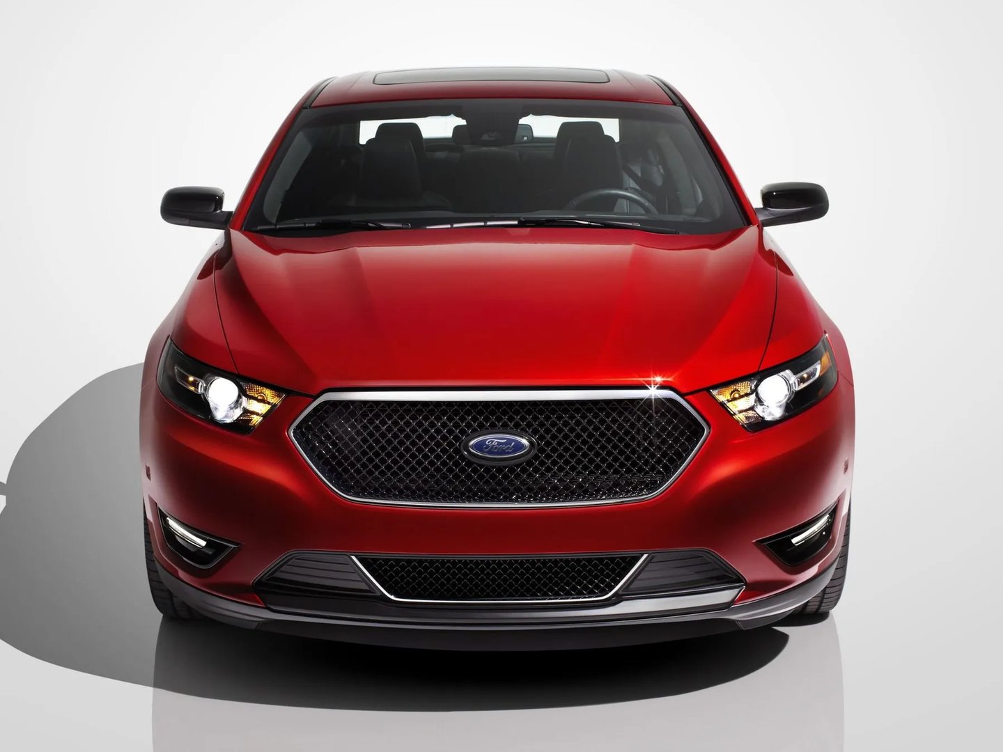 Ford_Taurus_6_generation_restyling__Sedan__2.jpg