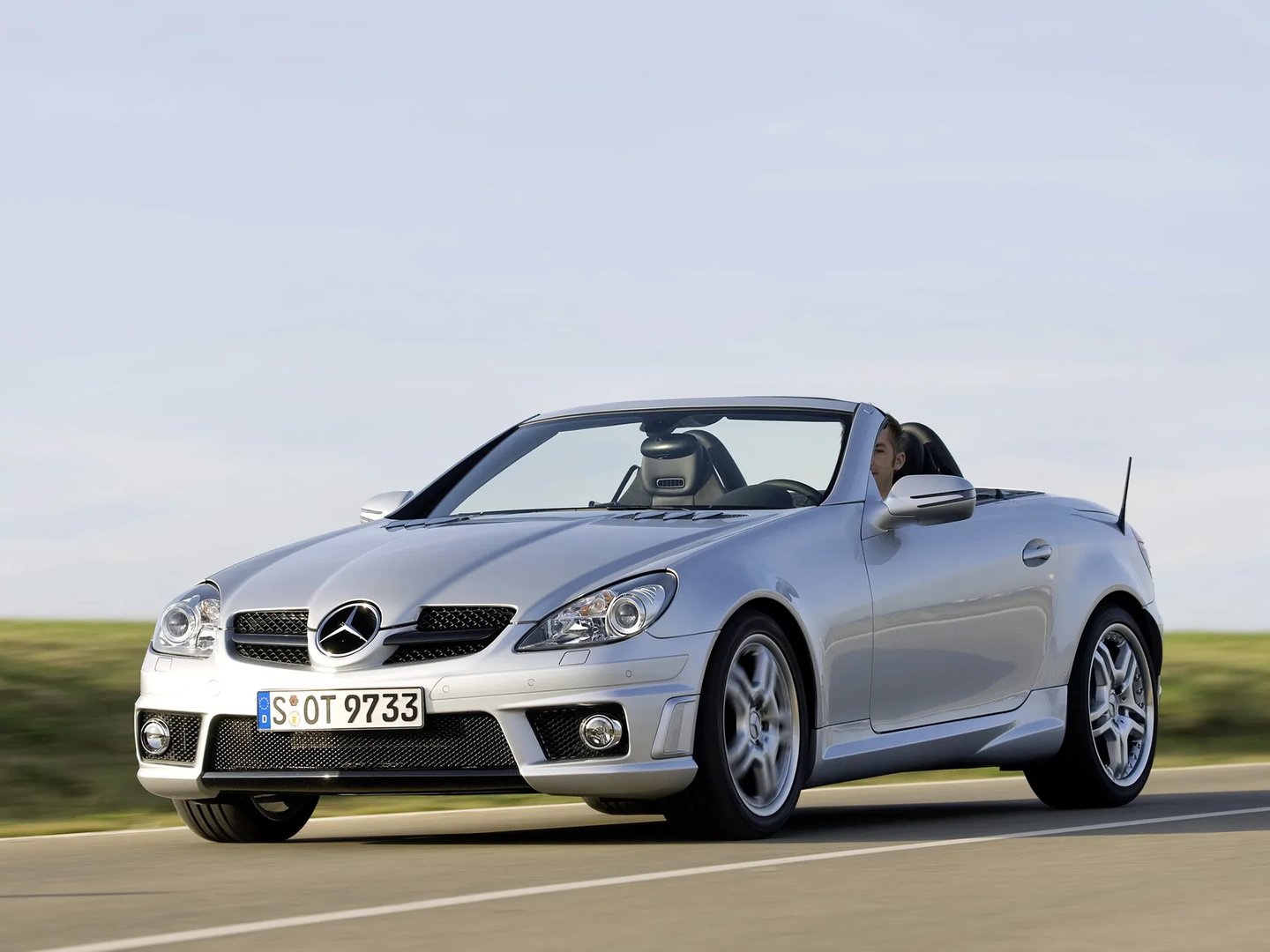 Mercedes_SLK-Class_AMG_2_generation_restyling__Roadster__12.jpg