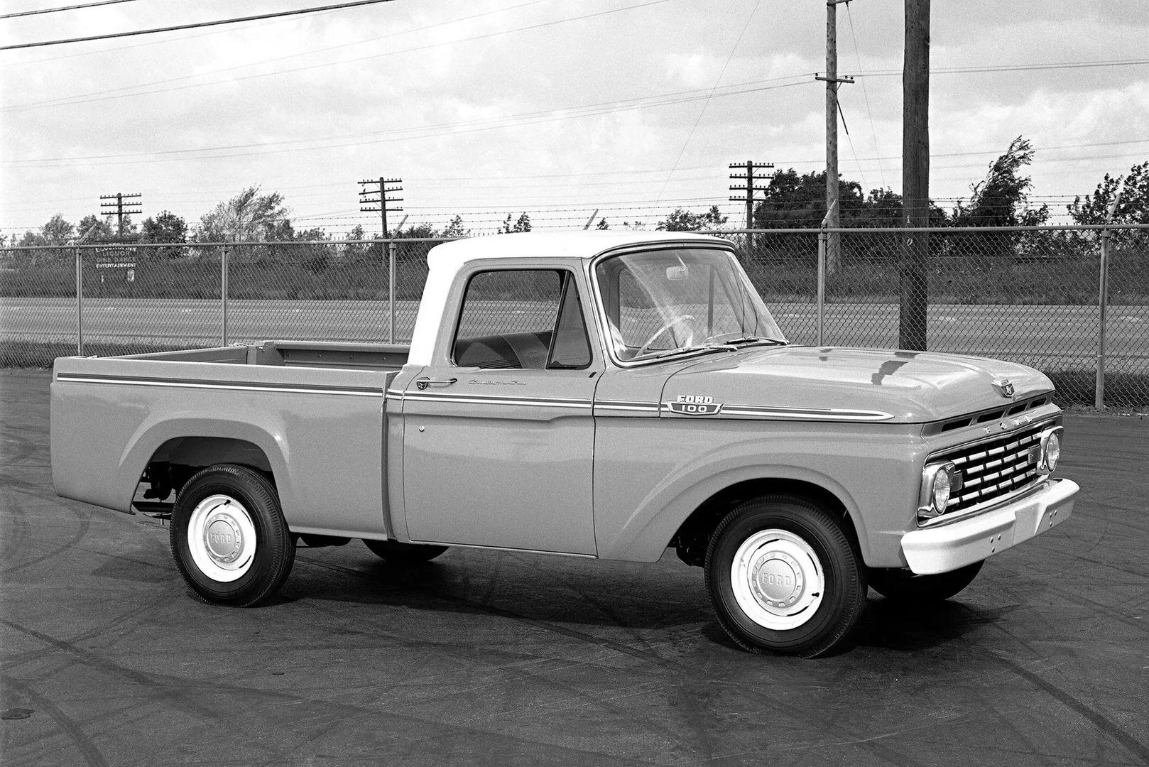 Ford_F-150_4_generation__Pickup_single-cab__5.jpg