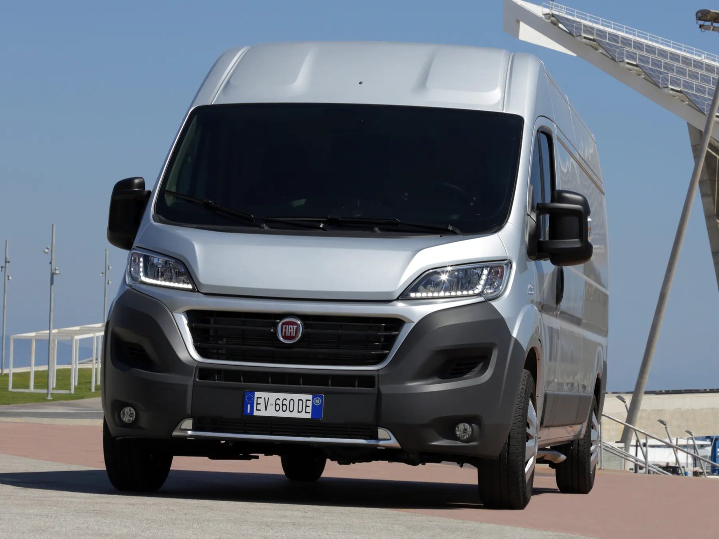 Fiat_Ducato_3_generation_restyling_1__Van__3.jpg