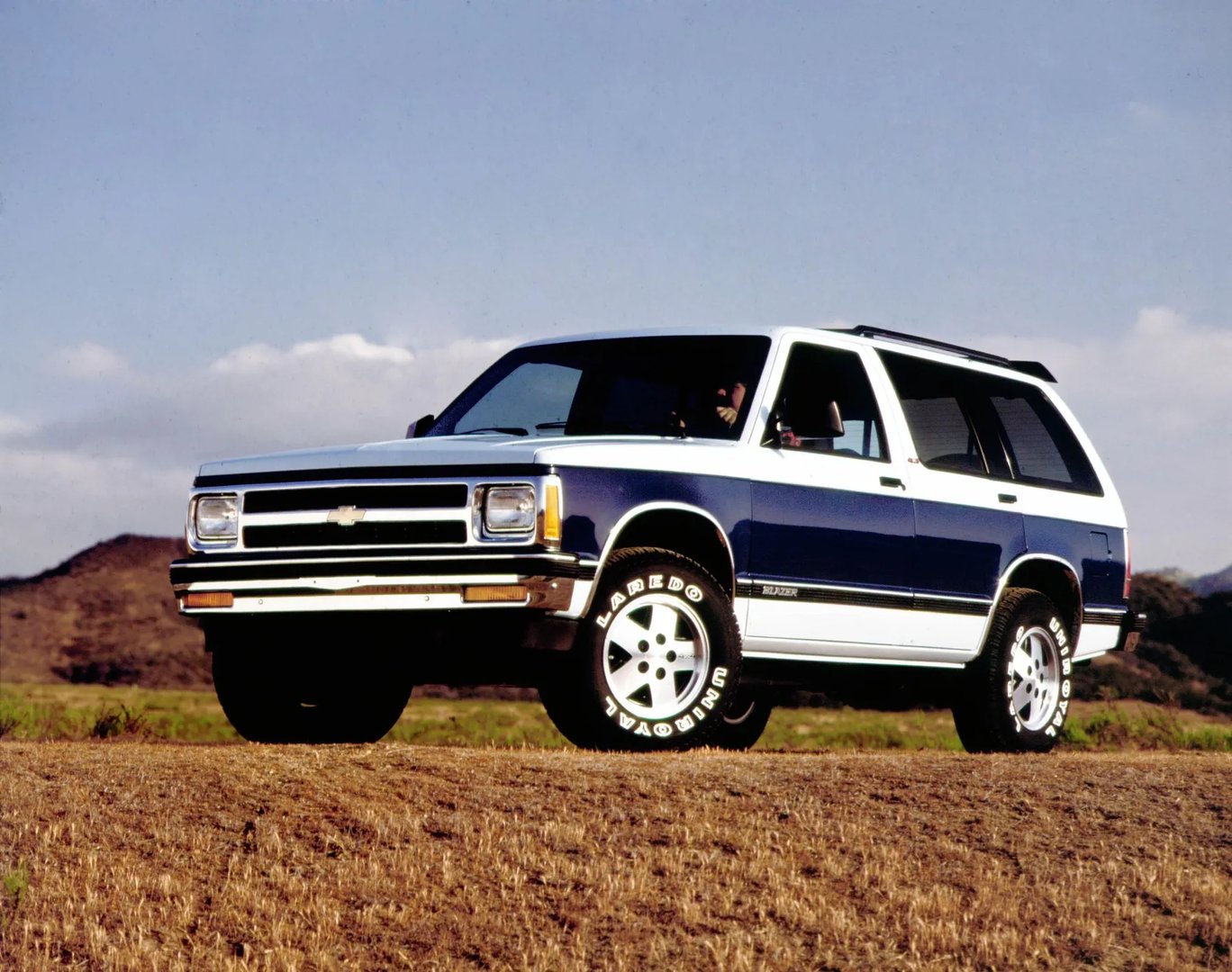 Chevrolet_Blazer_1_generation_restyling__SUV_5-doors__5.jpg