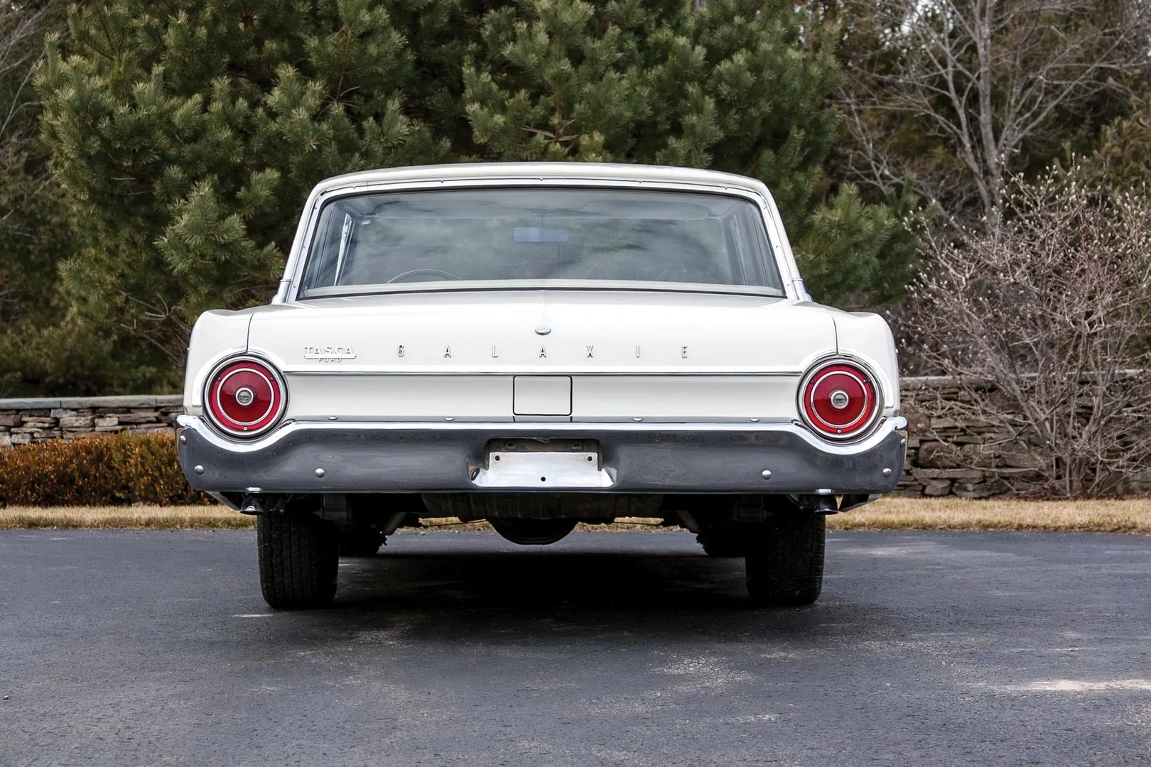 Ford_Galaxie_(USA)_2_generation__Sedan_2-doors__7.jpg