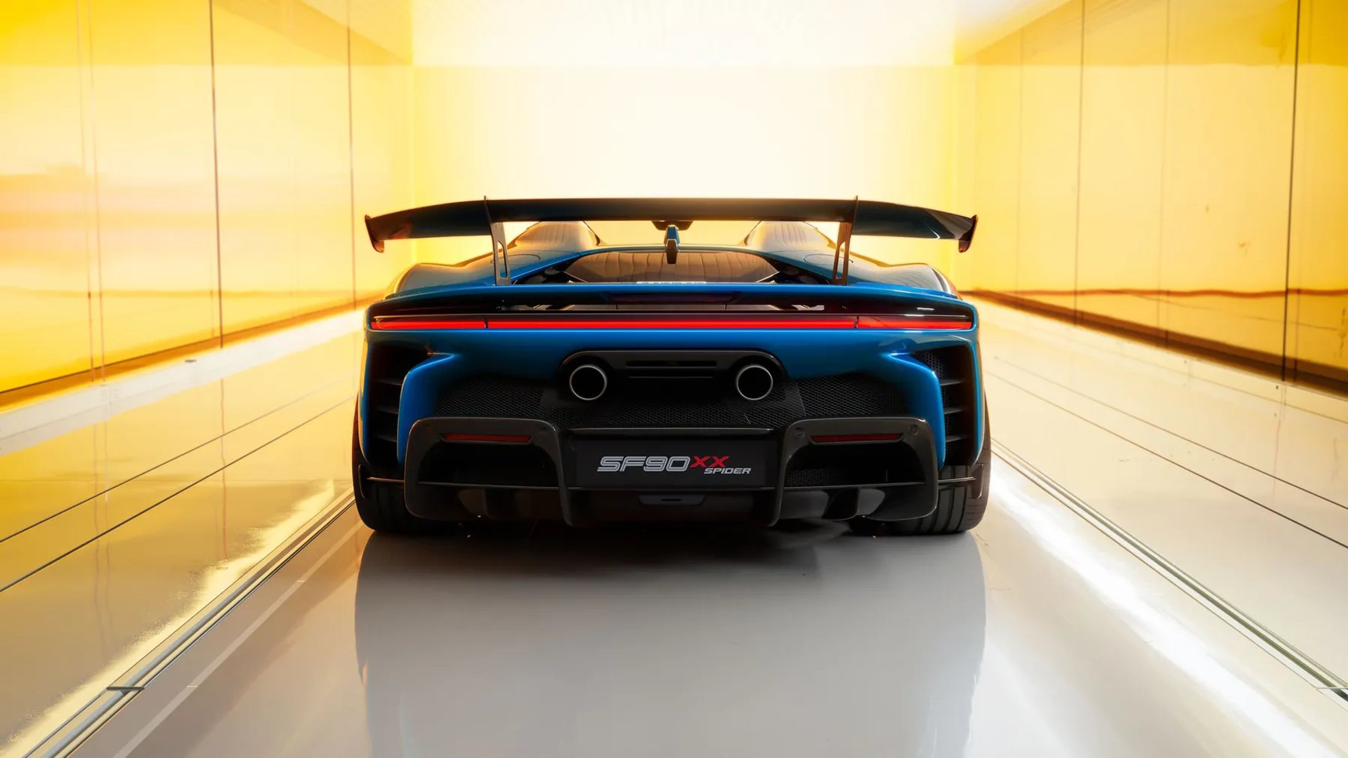 Ferrari_SF90_XX_1_generation__Roadster__5.jpg
