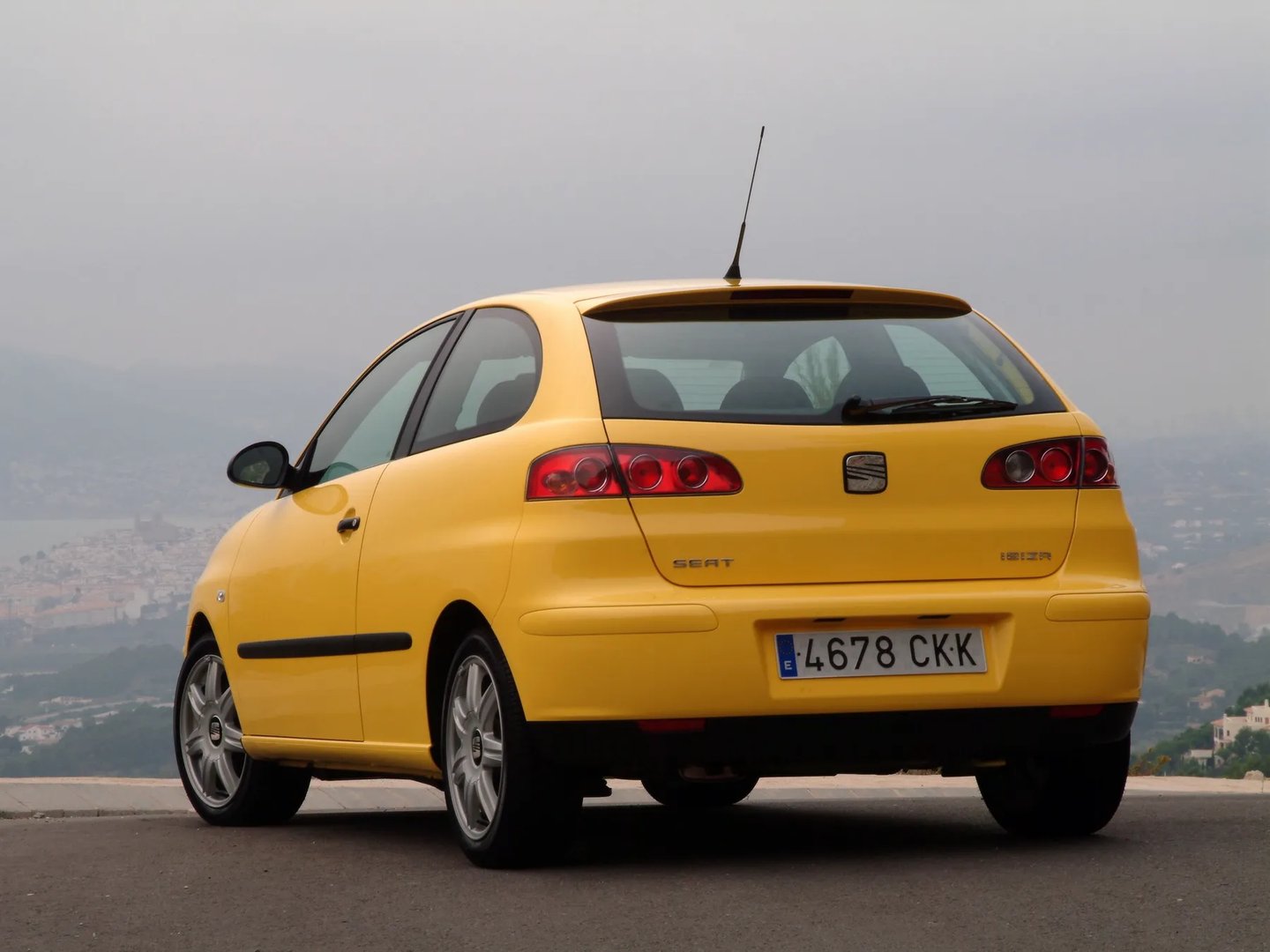 SEAT_Ibiza_3_generation__Mini_3-doors__6.jpg