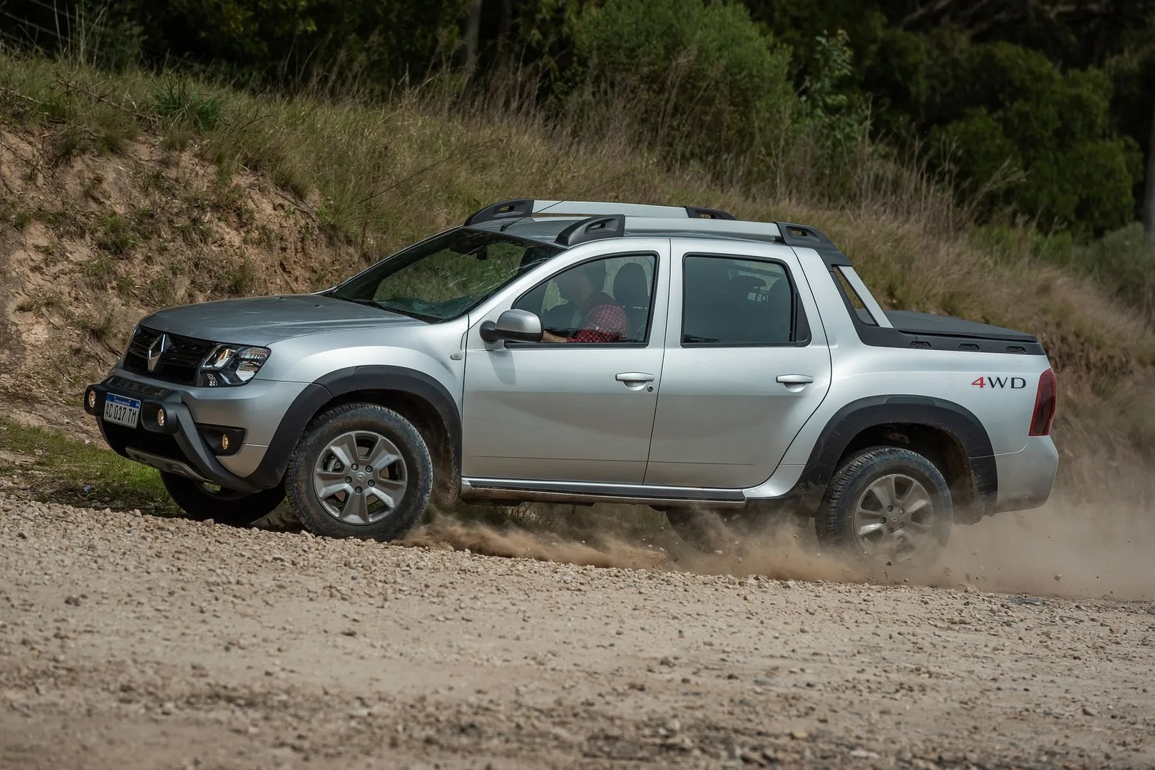 Renault_Oroch_1_generation__Pickup__4.jpg