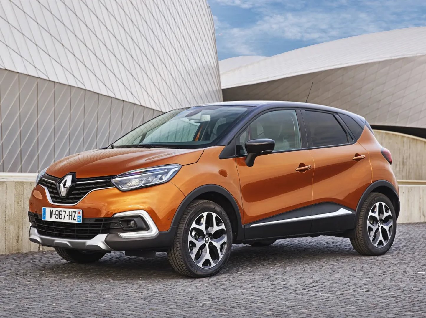 1 generation, restyling 