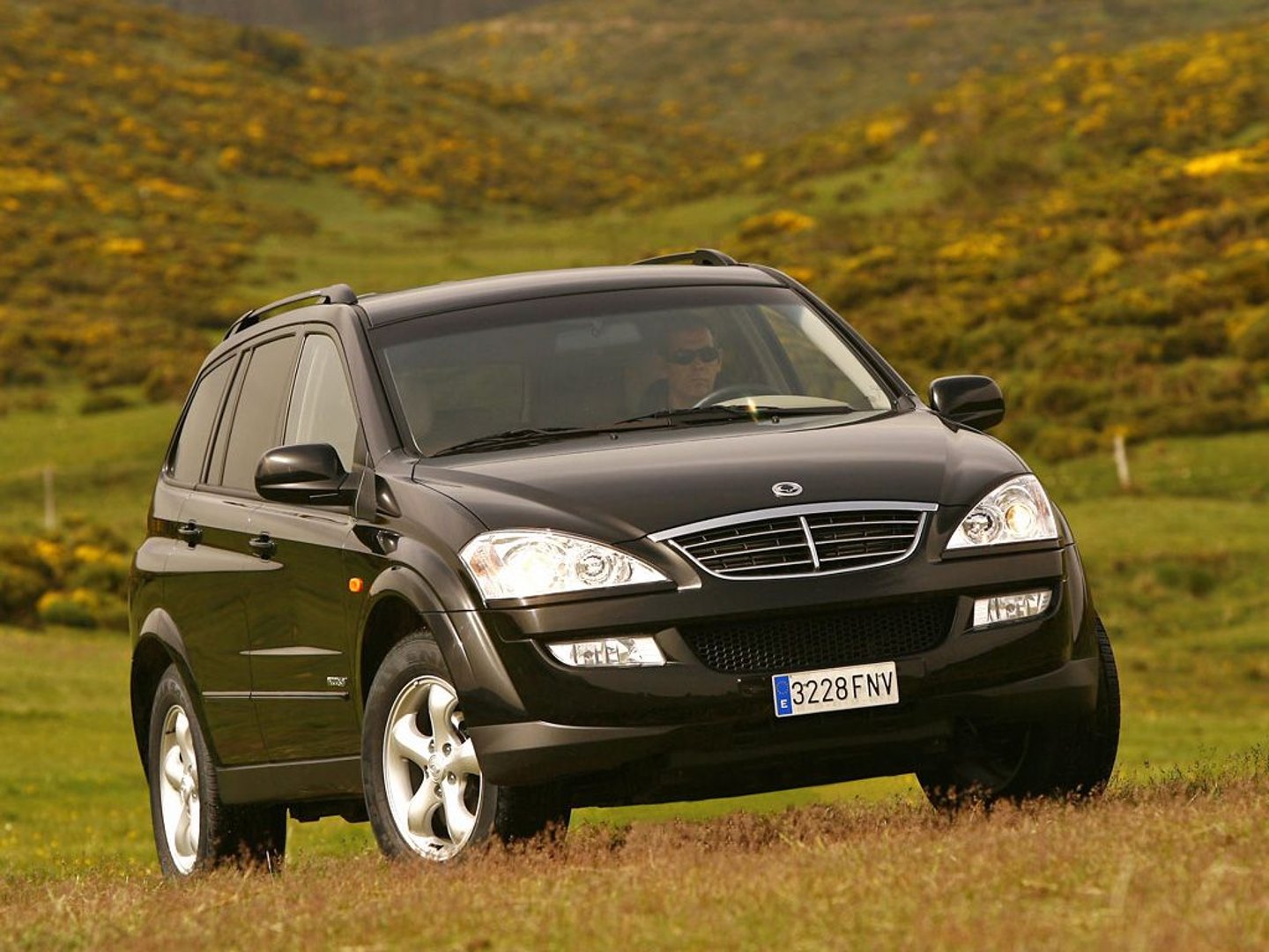 ssangyong_Kyron_1_generation_restyling__SUV_5-doors__19.jpg