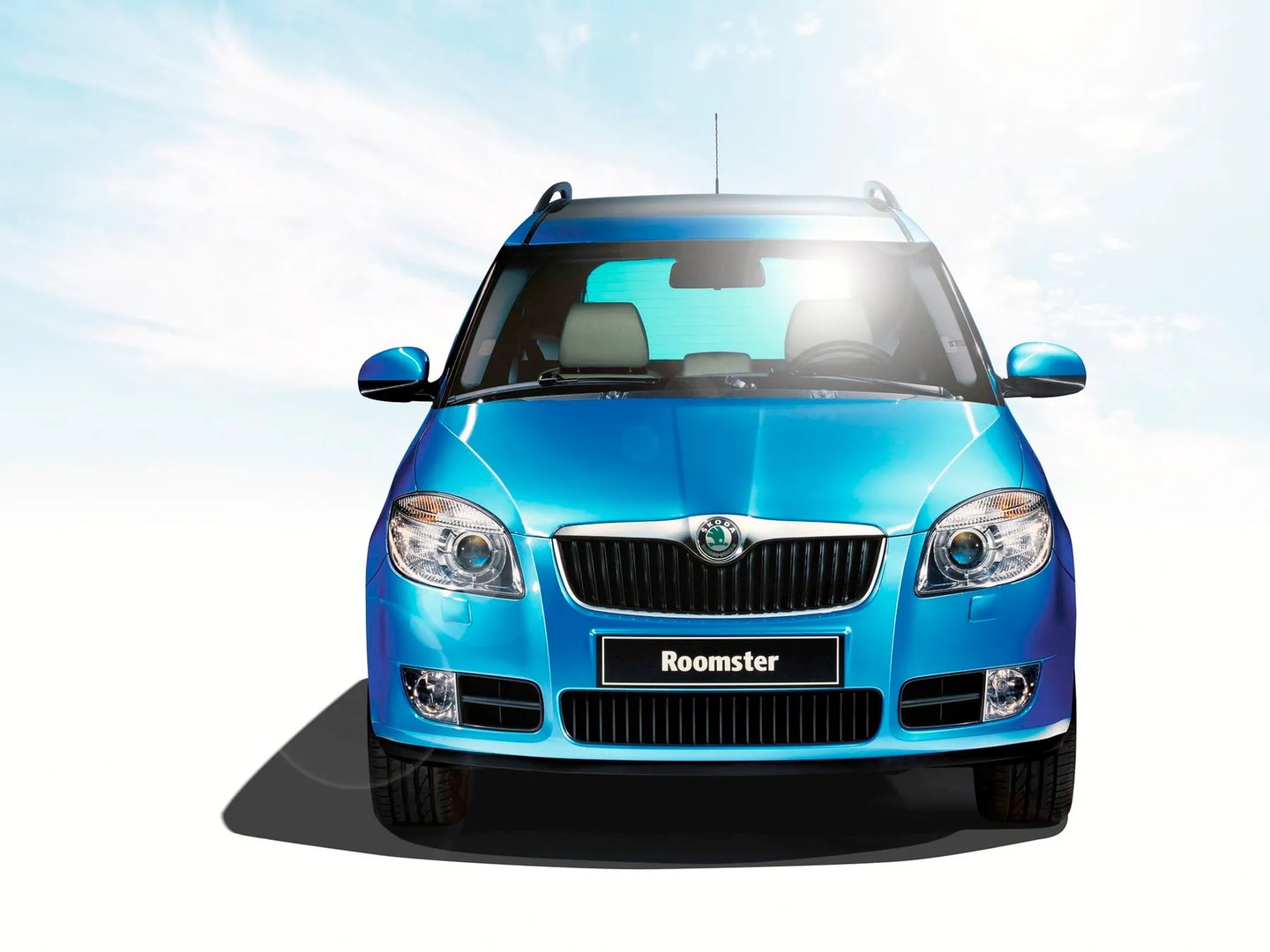 Skoda_Roomster_1_generation__Compact_Van__2.jpg