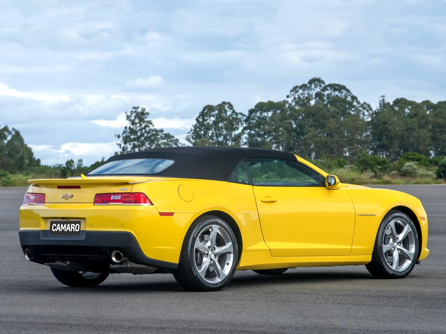 Chevrolet_Camaro_5_generation_restyling__Cabrio__11.jpg