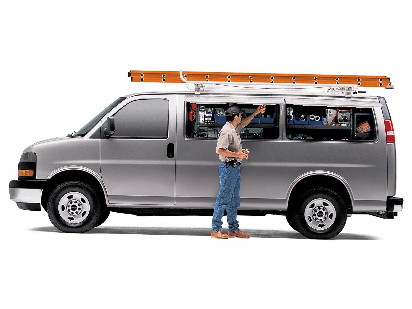 GMC_Savana_2_generation__Van__1.jpg