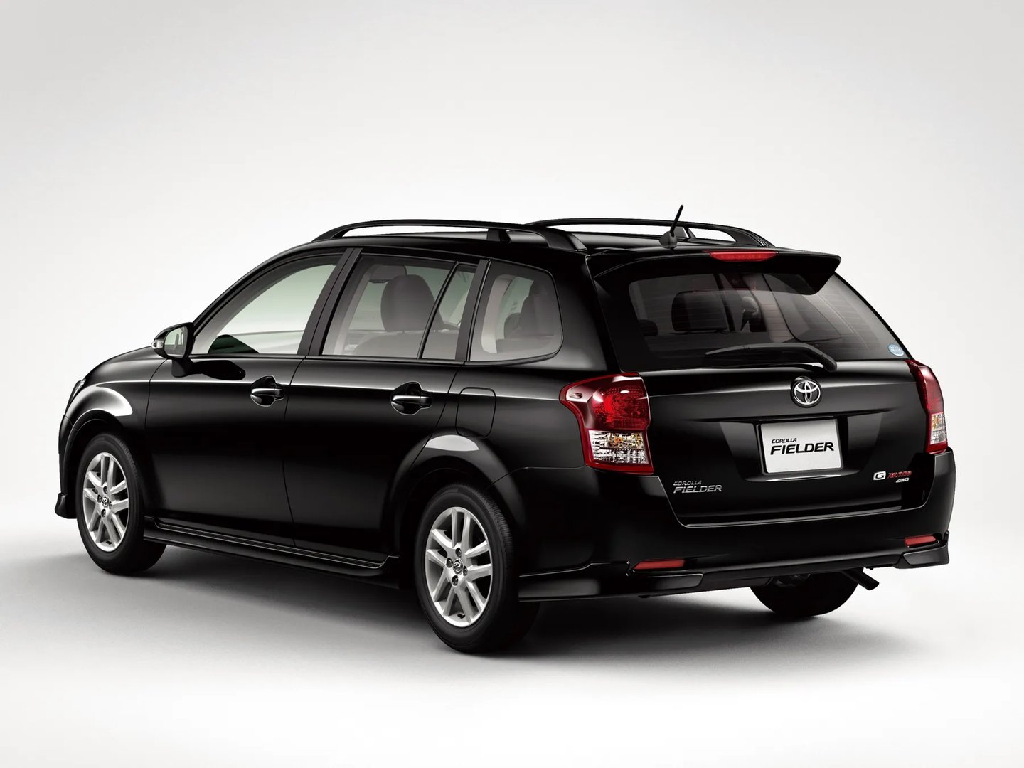 Toyota_Corolla_11_generation__Estate_5-door__4.jpg
