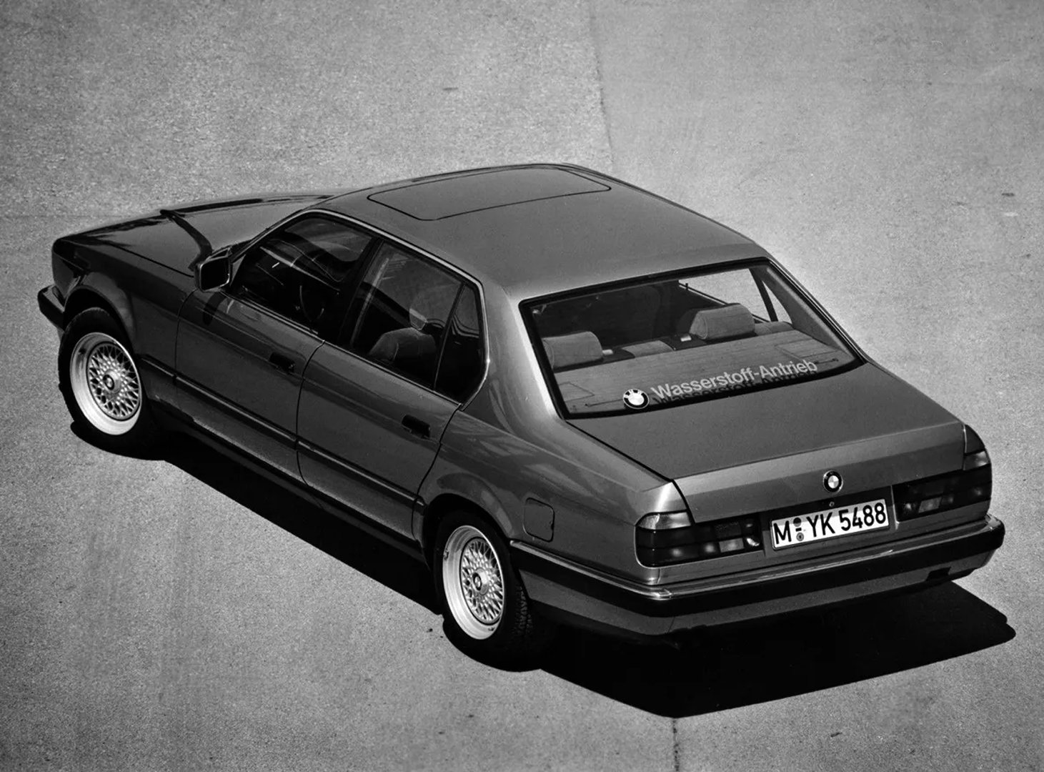 BMW_7_series_2_generation__Sedan_Long__3.jpg