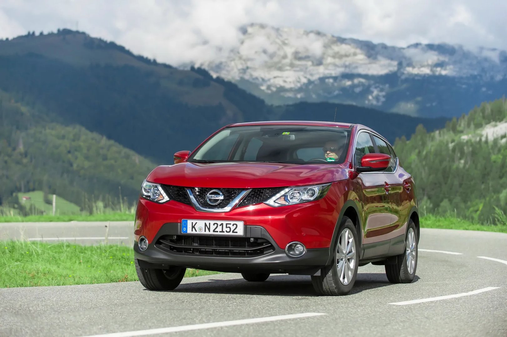 Nissan_Qashqai_2_generation__SUV_5-doors__12.jpg