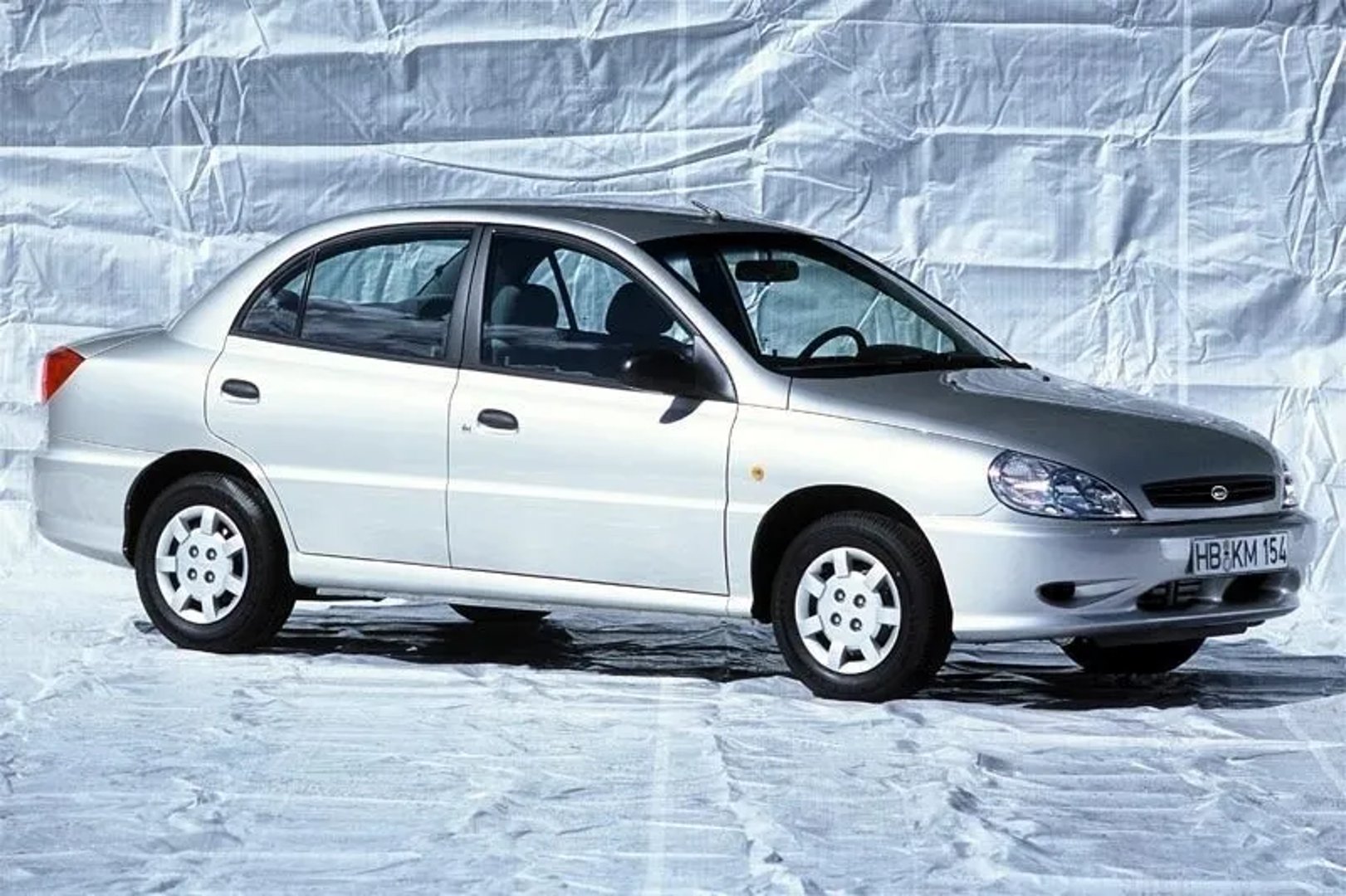 Kia_Rio_1_generation__Sedan__3.jpg