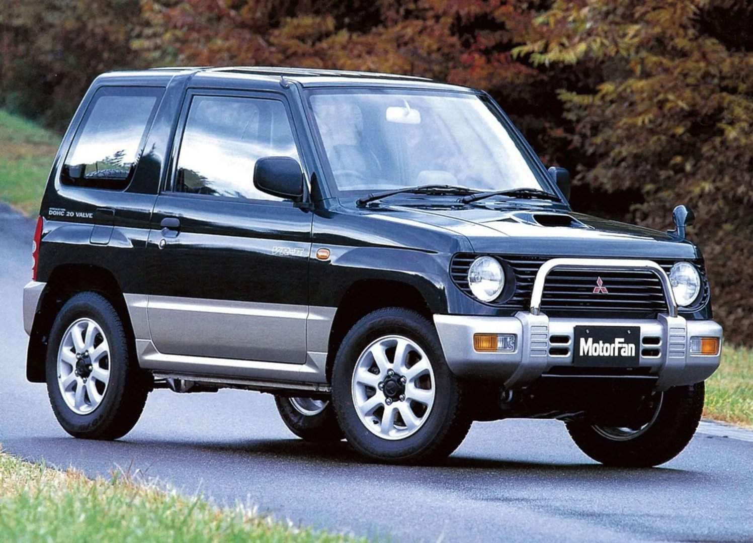 Mitsubishi_Pajero_Mini_1_generation__SUV_3-doors__3.jpg
