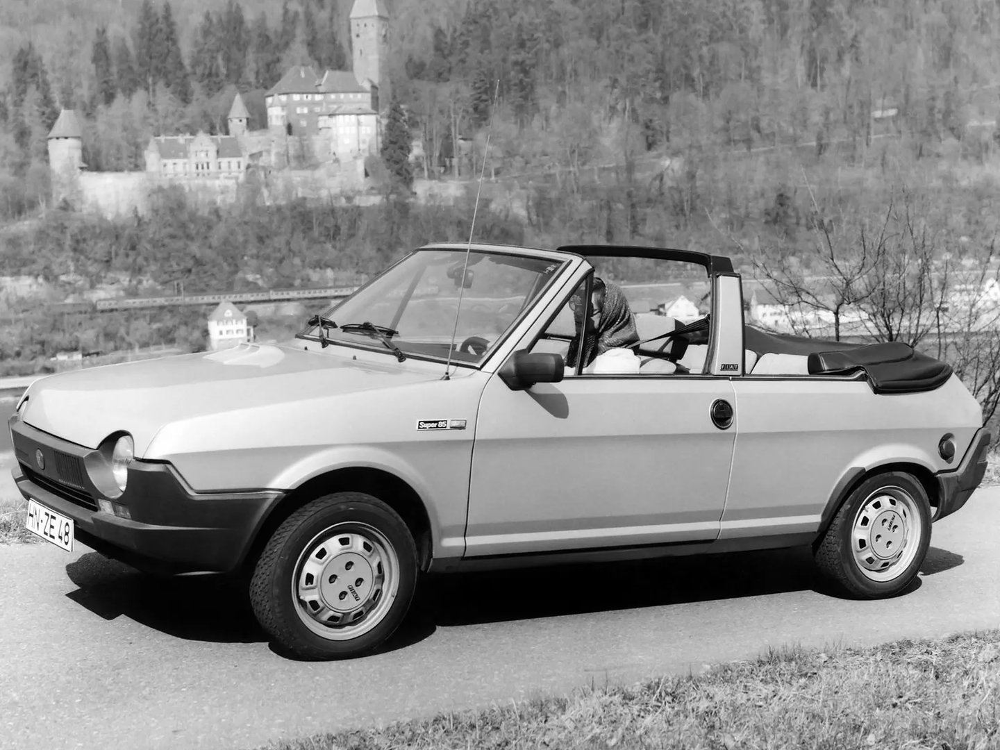Fiat_Ritmo_1_generation__Cabrio__4.jpg
