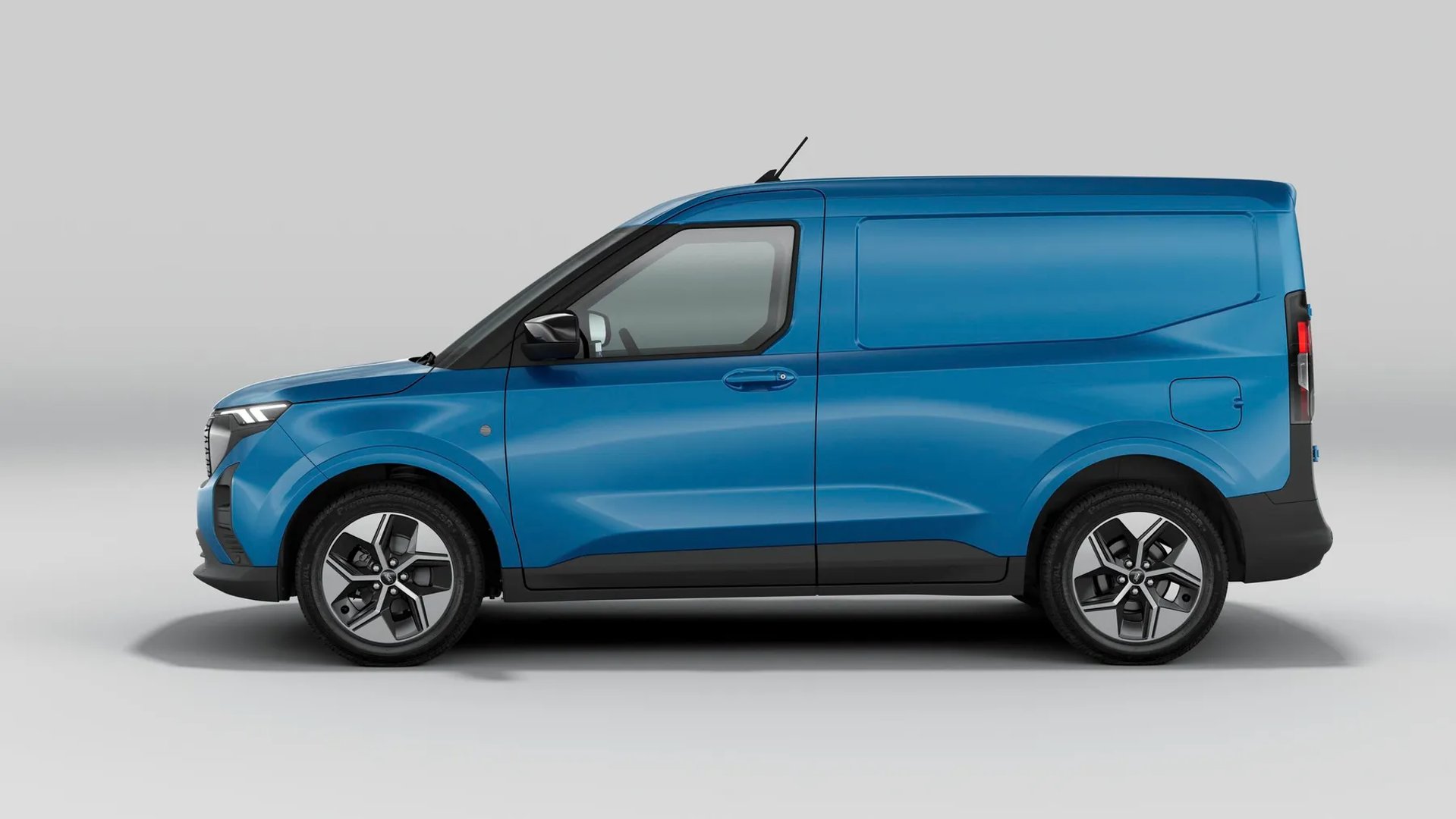 Ford_E-Transit_Courier_1_generation__Compact_Van__3.jpg