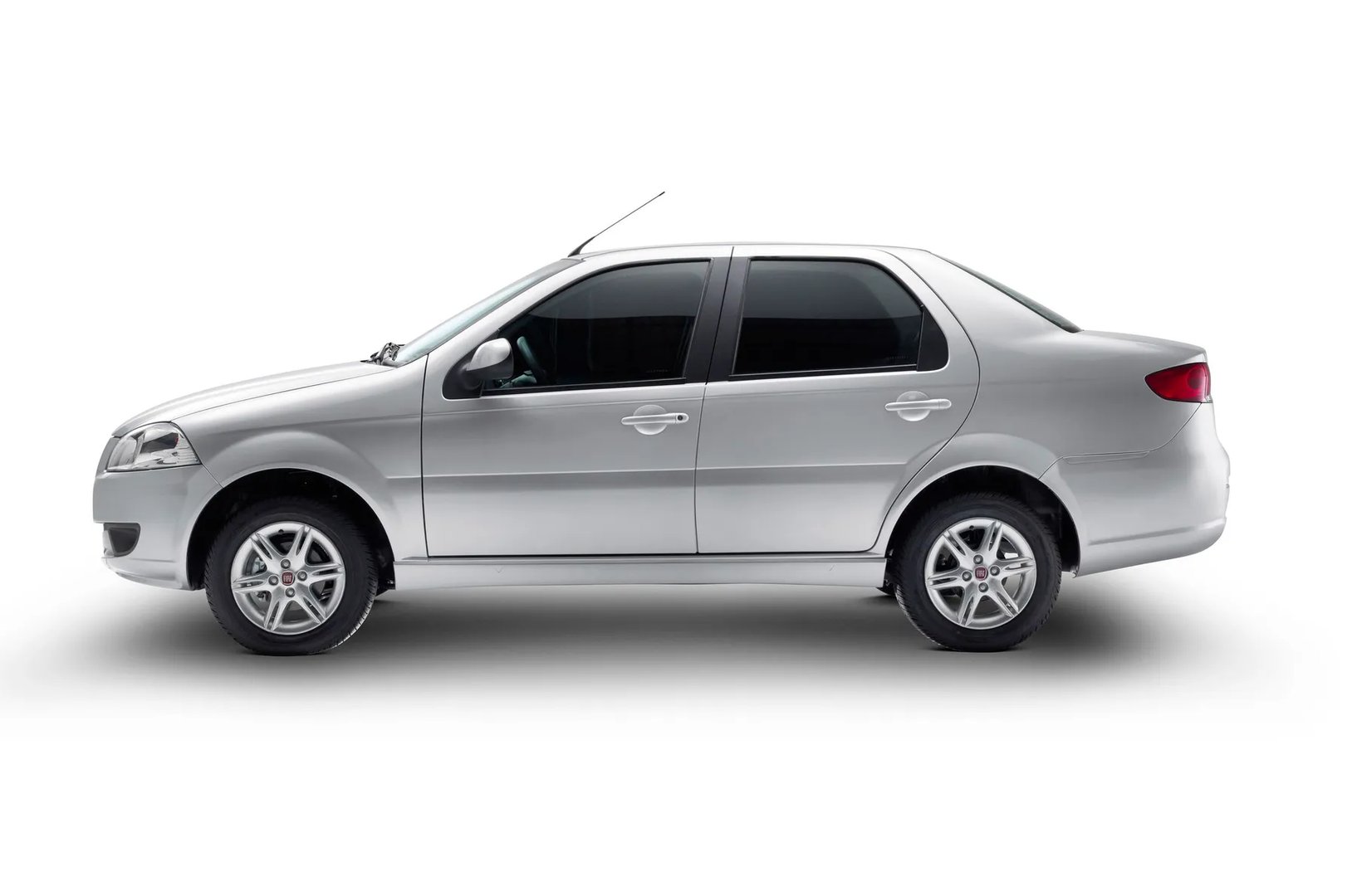 Fiat_Siena_1_generation_restyling_3__Sedan__3.jpg