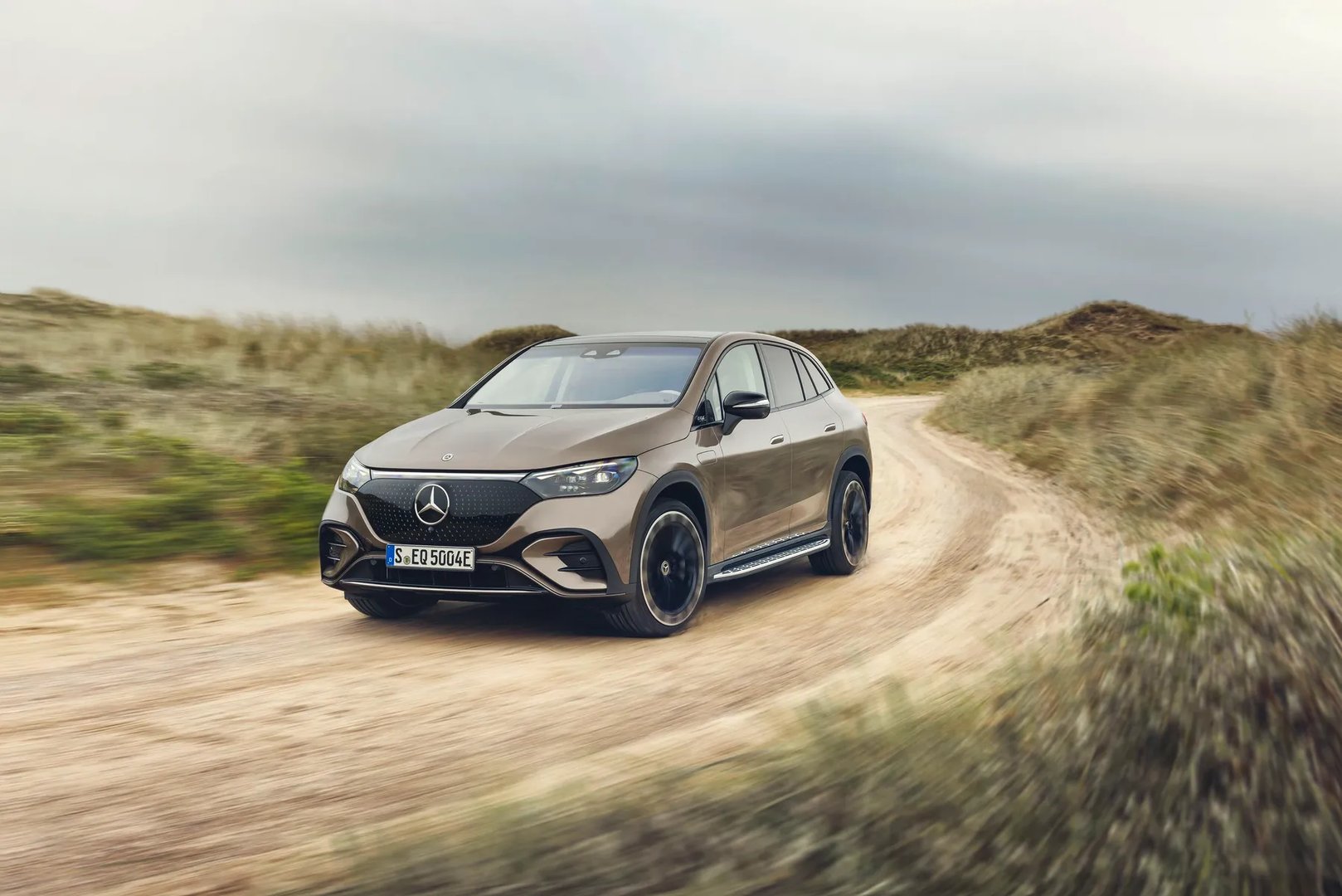 Mercedes_EQE_SUV_1_generation__SUV_5-doors__13.jpg