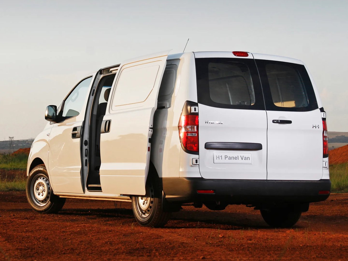 Hyundai_i800_2_generation_restyling__Van__6.jpg