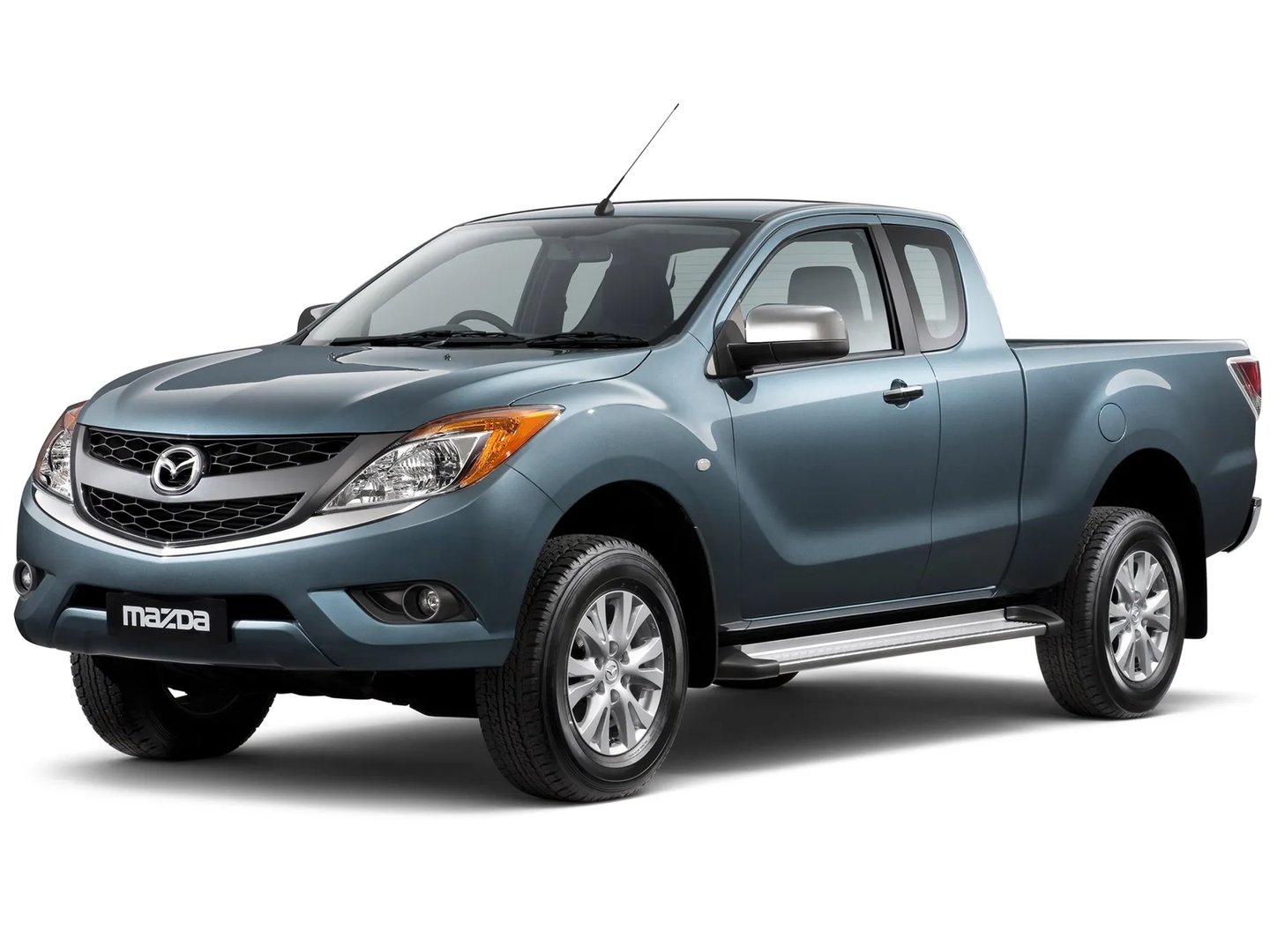Mazda_BT-50_2_generation__Pickup_1.5-cab__8.jpg