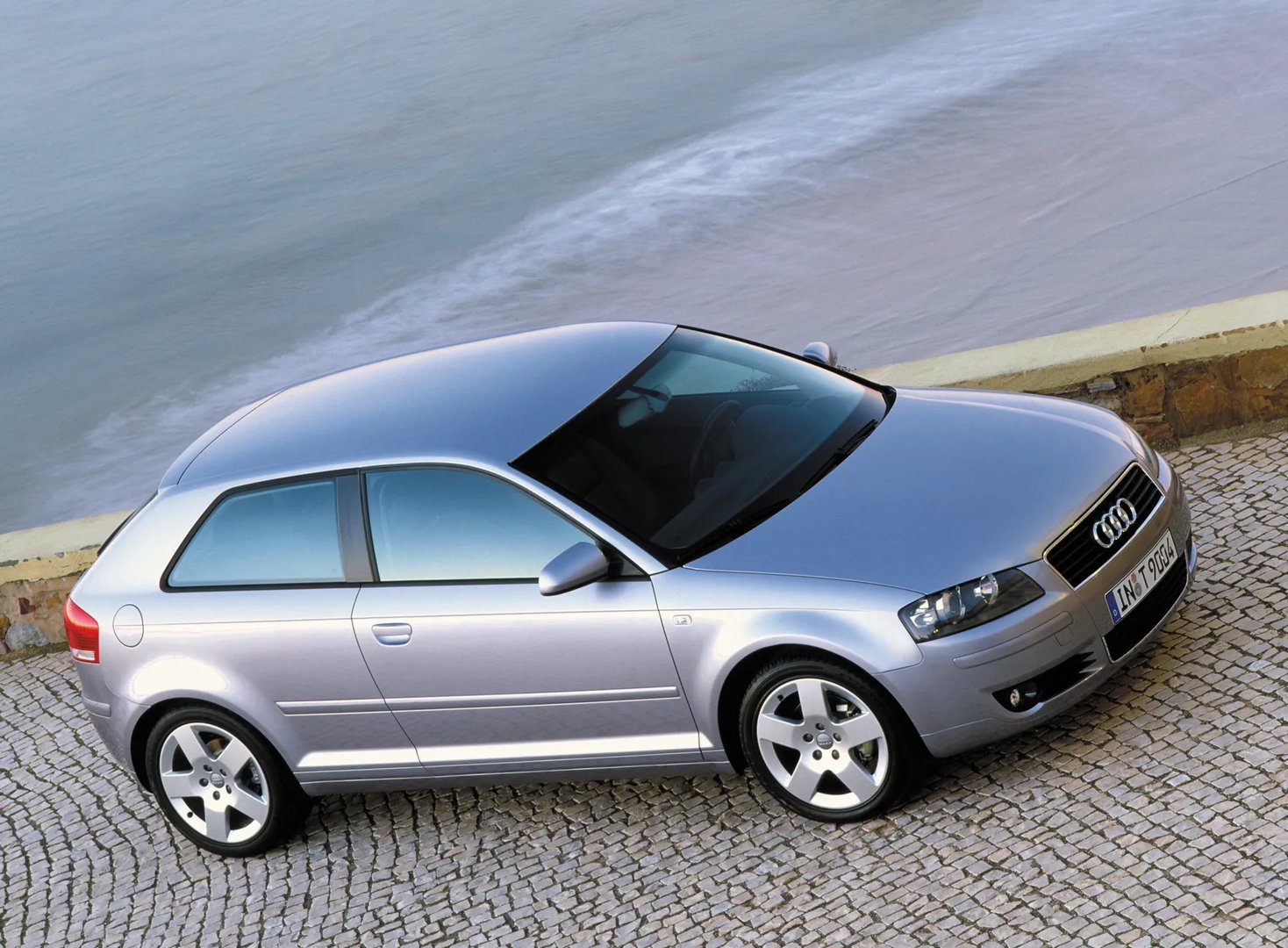 Audi_A3_2_generation__Hatchback_3-door__12.jpg