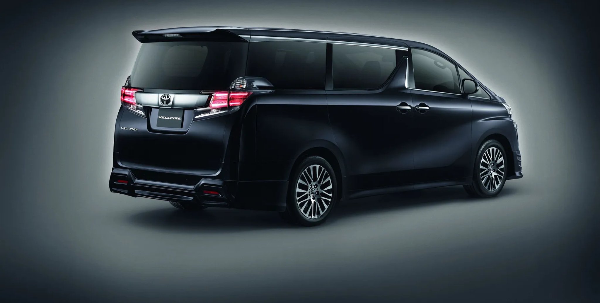 Toyota_Vellfire_2_generation__Minivan__7.jpg