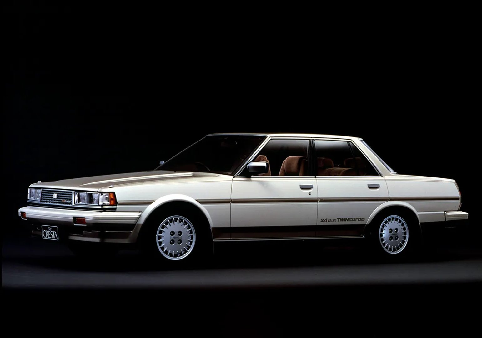 Toyota_Cresta_2_generation__Sedan__5.jpg