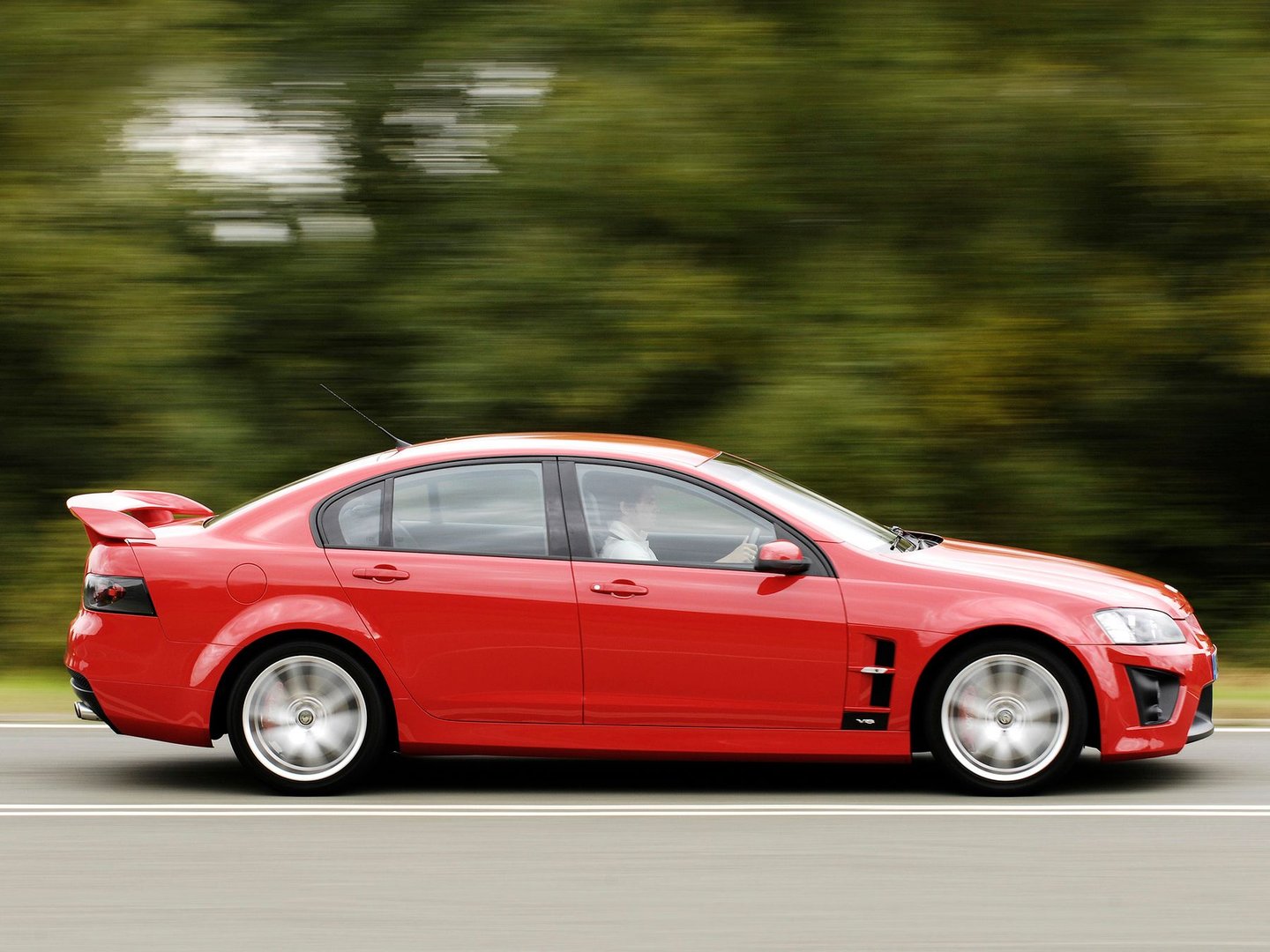 vauxhall_VXR8_1_generation__Sedan__4.jpg