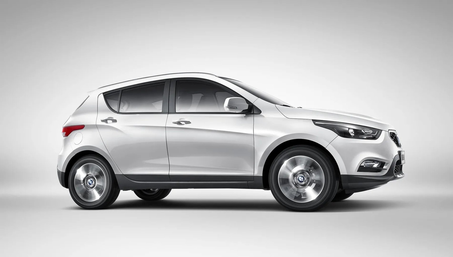 FAW_D60_1_generation__Hatchback_5-door__3.jpg
