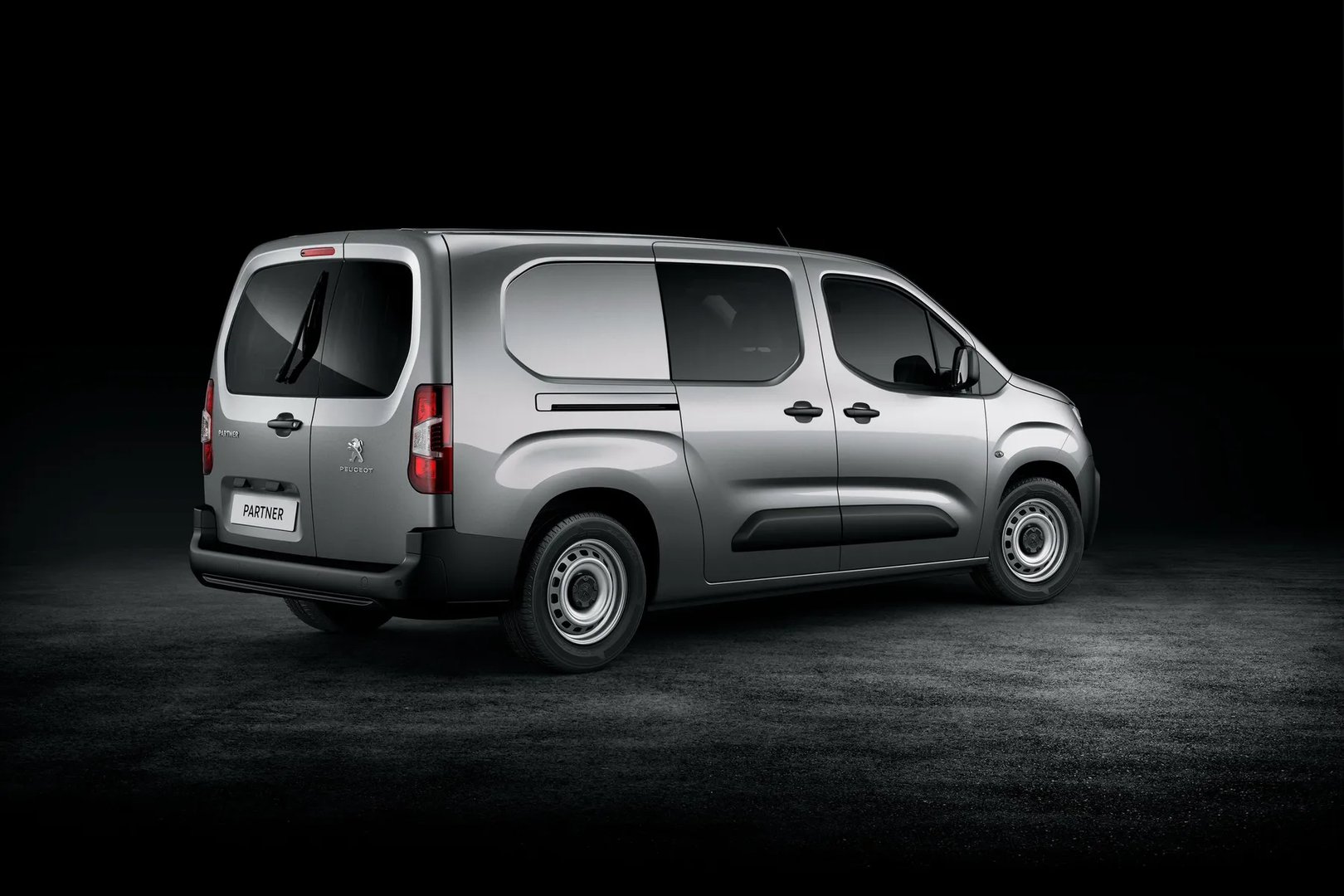Peugeot_Partner_3_generation__Compact_Van_Long__2.jpg