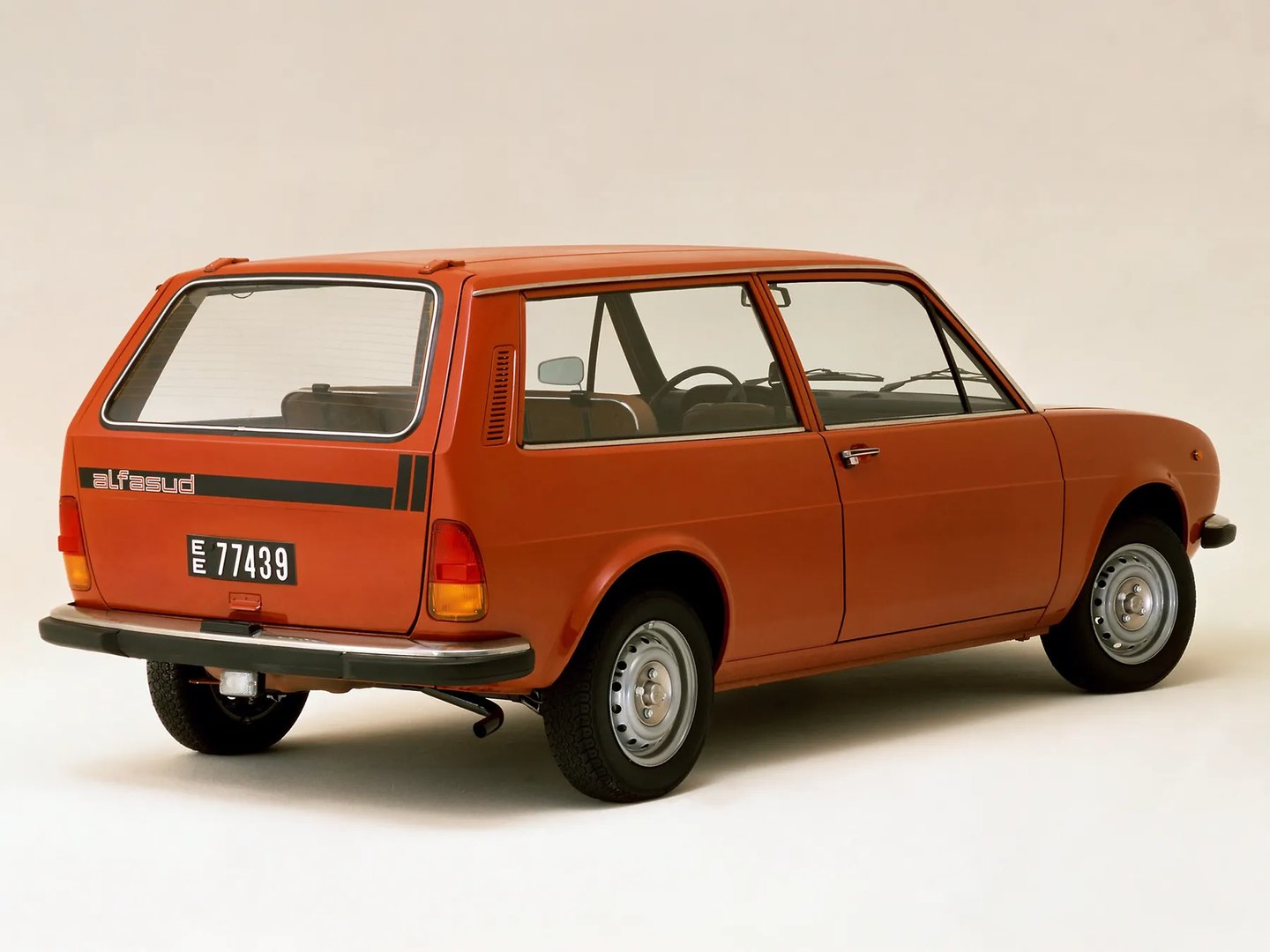 Alfa Romeo_Alfasud_1_generation__Estate_3-door__2.jpg