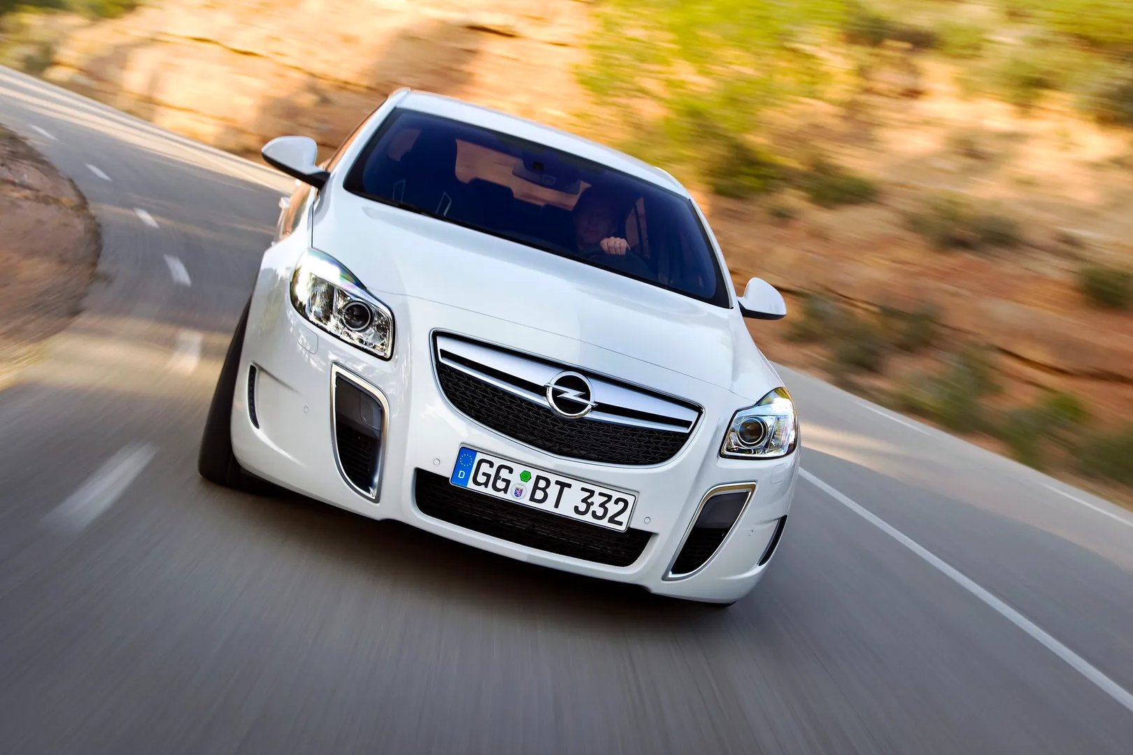 Opel_Insignia_OPC_1_generation__Sedan__6.jpg