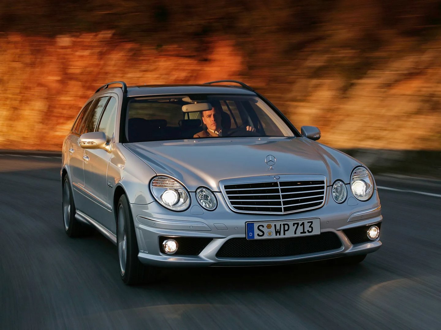 Mercedes_E-Class_AMG_3_generation_restyling__Estate_5-door__1.jpg