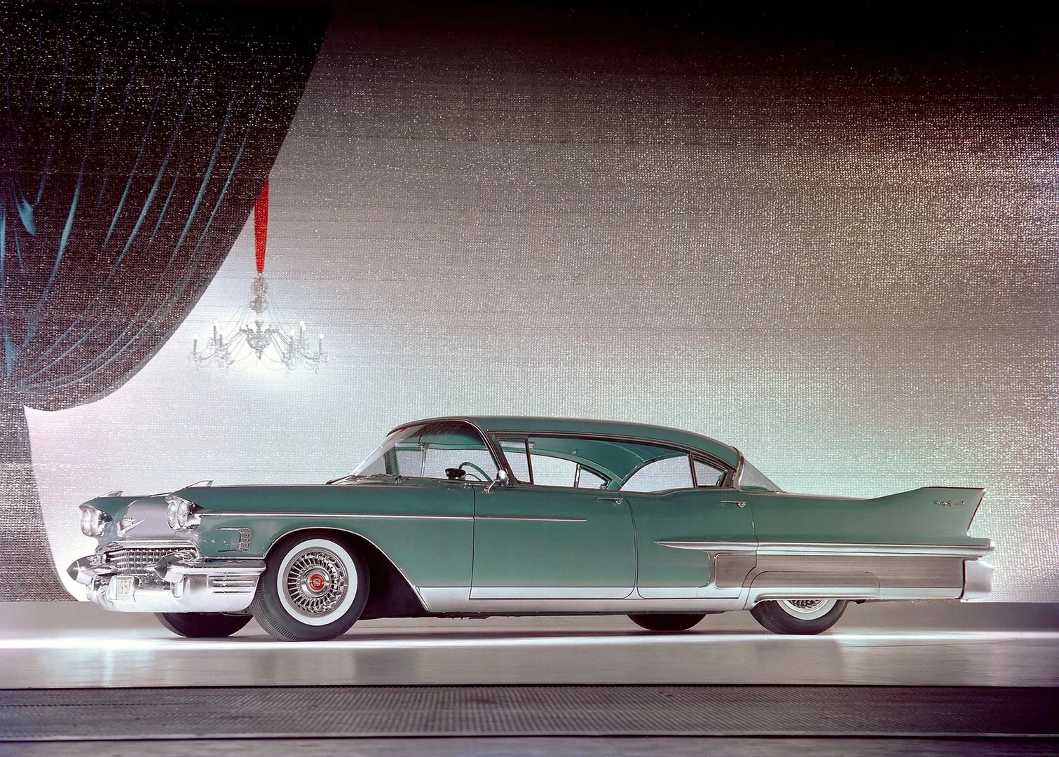 Cadillac_Sixty_Special_6_generation__Sedan_Hardtop__7.jpg
