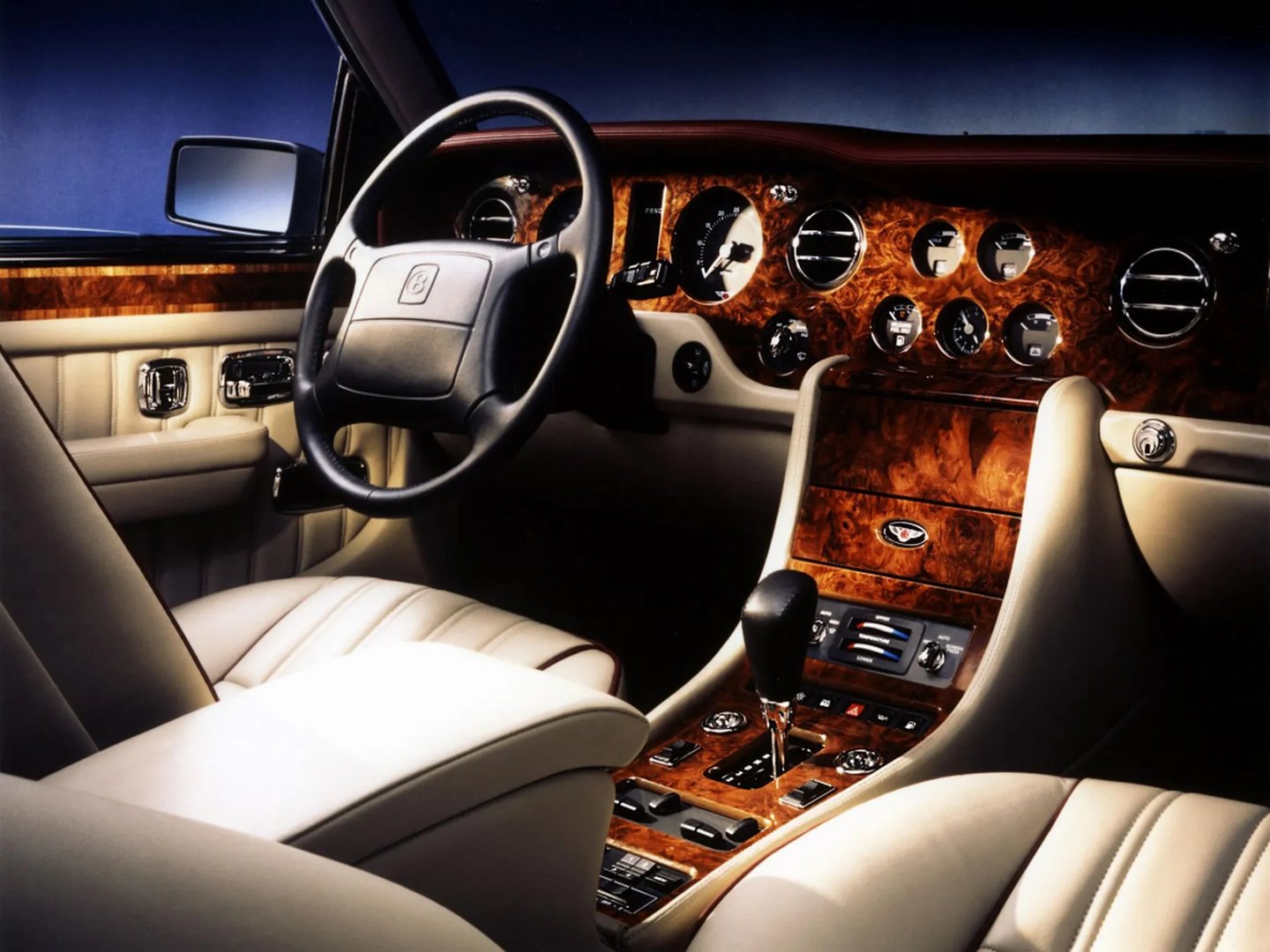 Bentley_Mulsanne_1_generation__Sedan__7.jpg