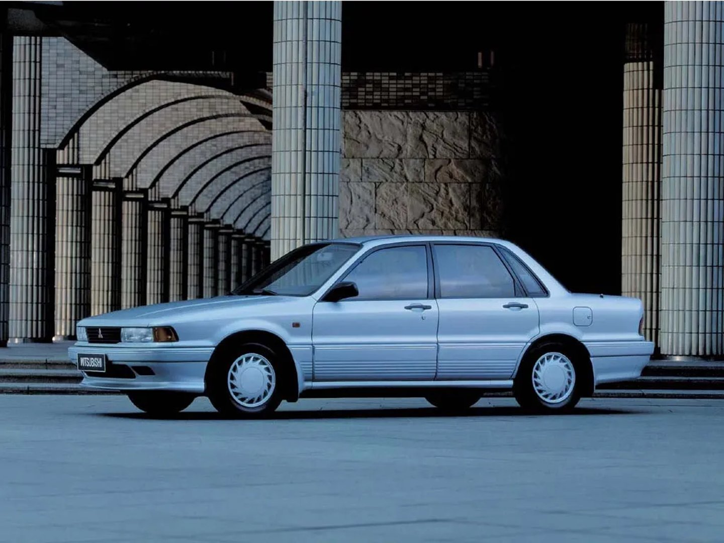 Mitsubishi_Galant_6_generation__Sedan__8.jpg